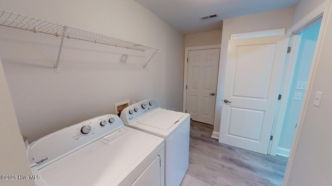 The interior door to the Garage. - 1114 Barkentine Drive, New Bern, NC 28560