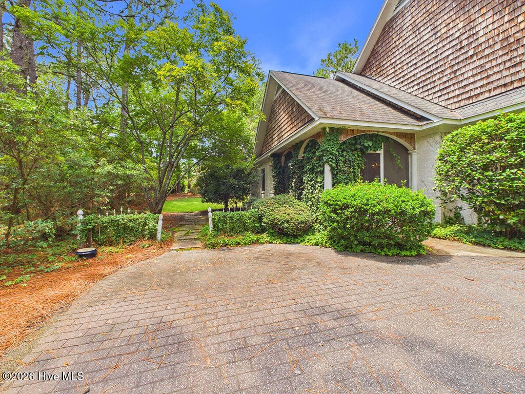 Single Family Residence at 48 Royal County Down, Pinehurst, NC 28374, photo 38 of 55