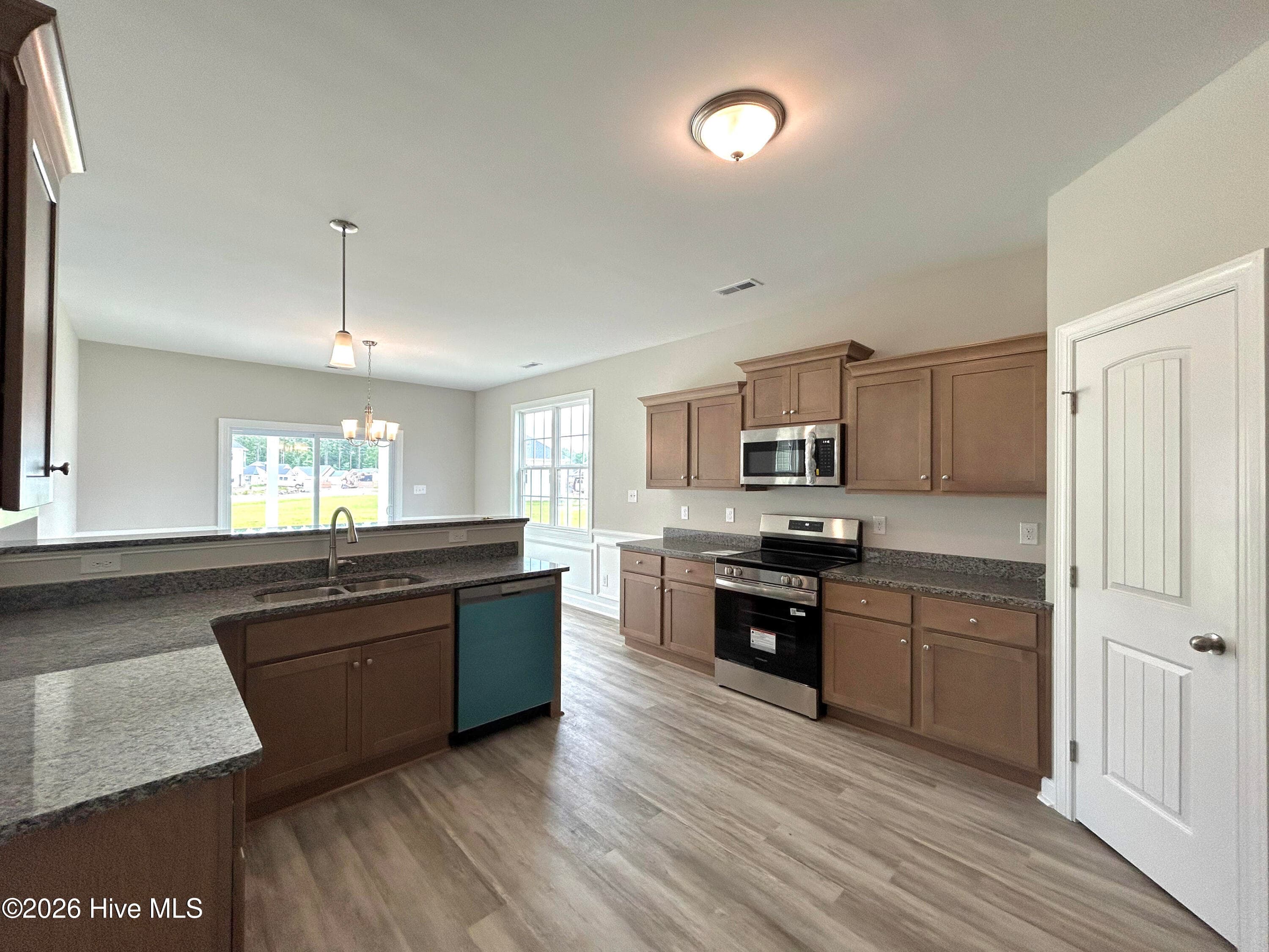 SIMILAR PHOTO - 272 Browns Ferry Road, Jacksonville, NC 28546