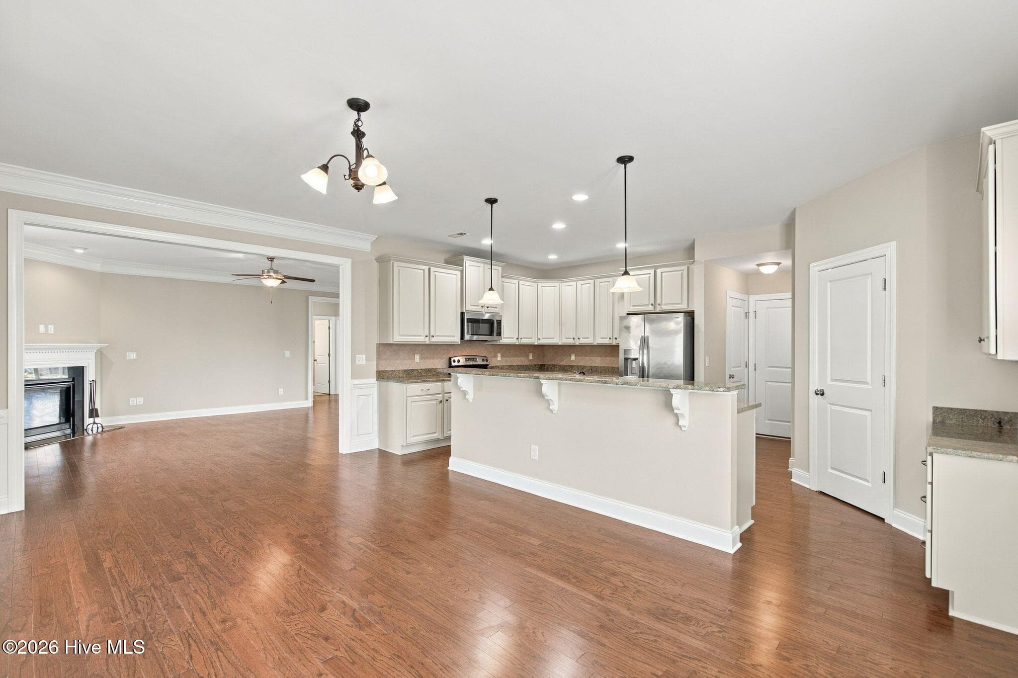 Single Family Residence at 1014 Ginger Lily Way, Leland, NC 28451, photo 20 of 57