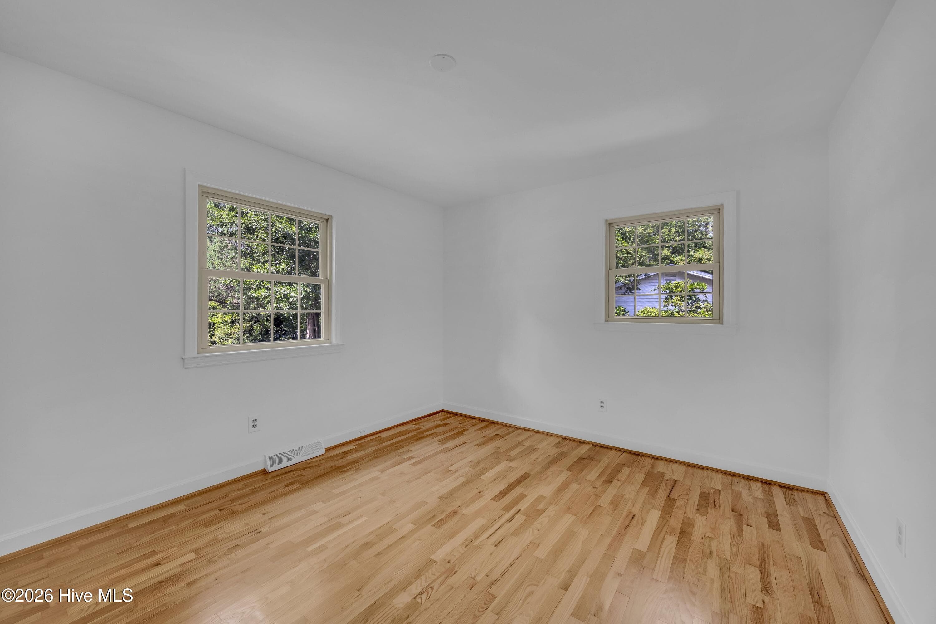 Single Family Residence at 5137 Clear Run Drive, Wilmington, NC 28403, photo 15 of 25