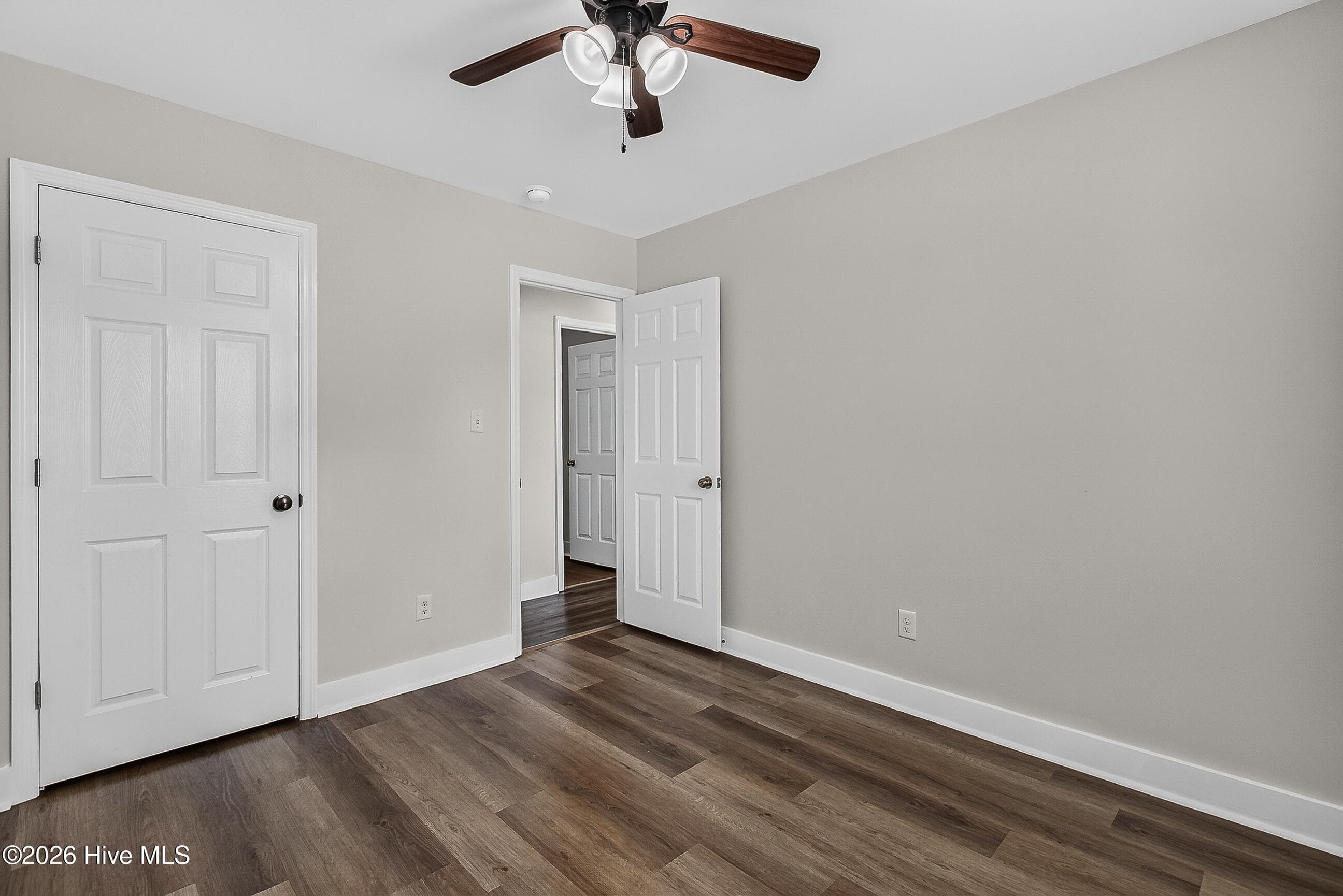 Single Family Residence at 912 Laurel Lane, Jacksonville, NC 28546, photo 10 of 35