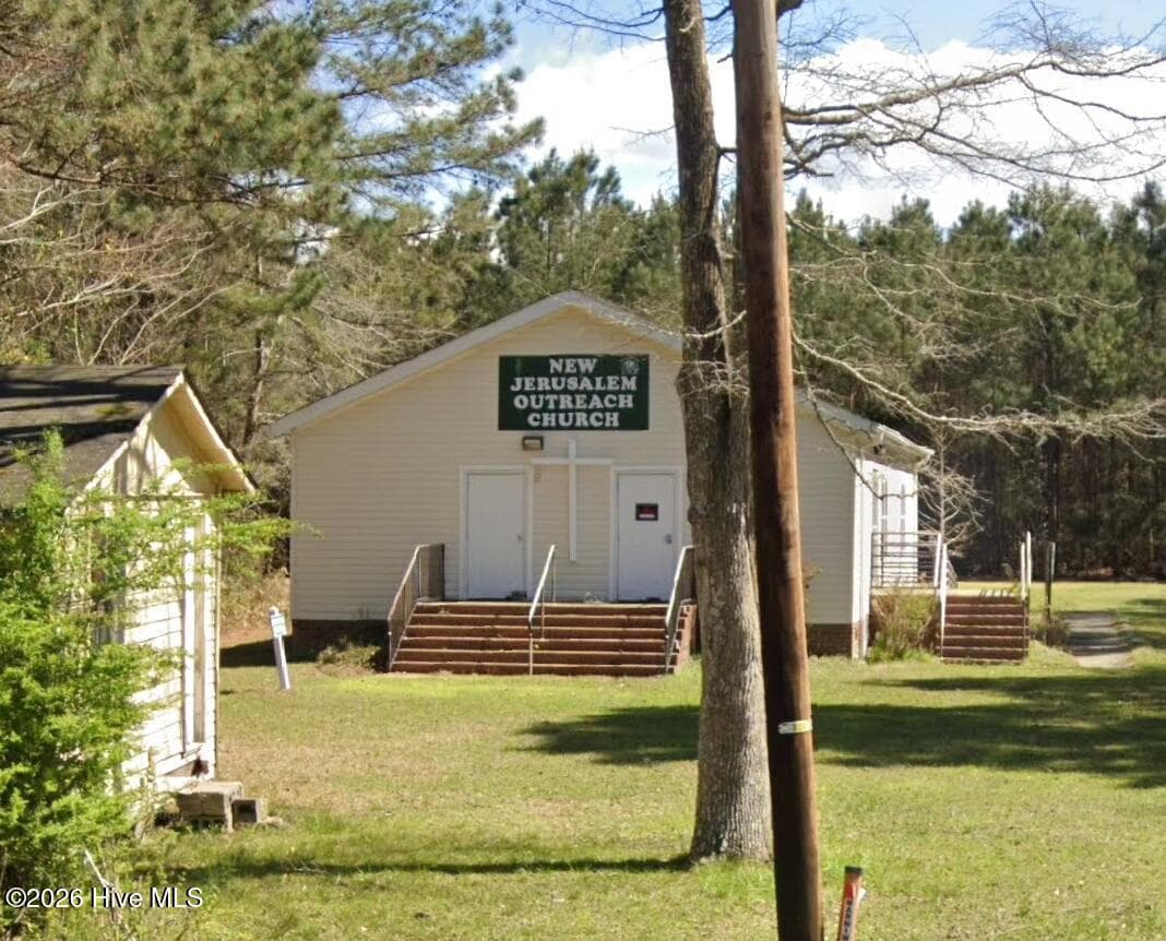 194 E Fisher Avenue, New Bern, NC 28560