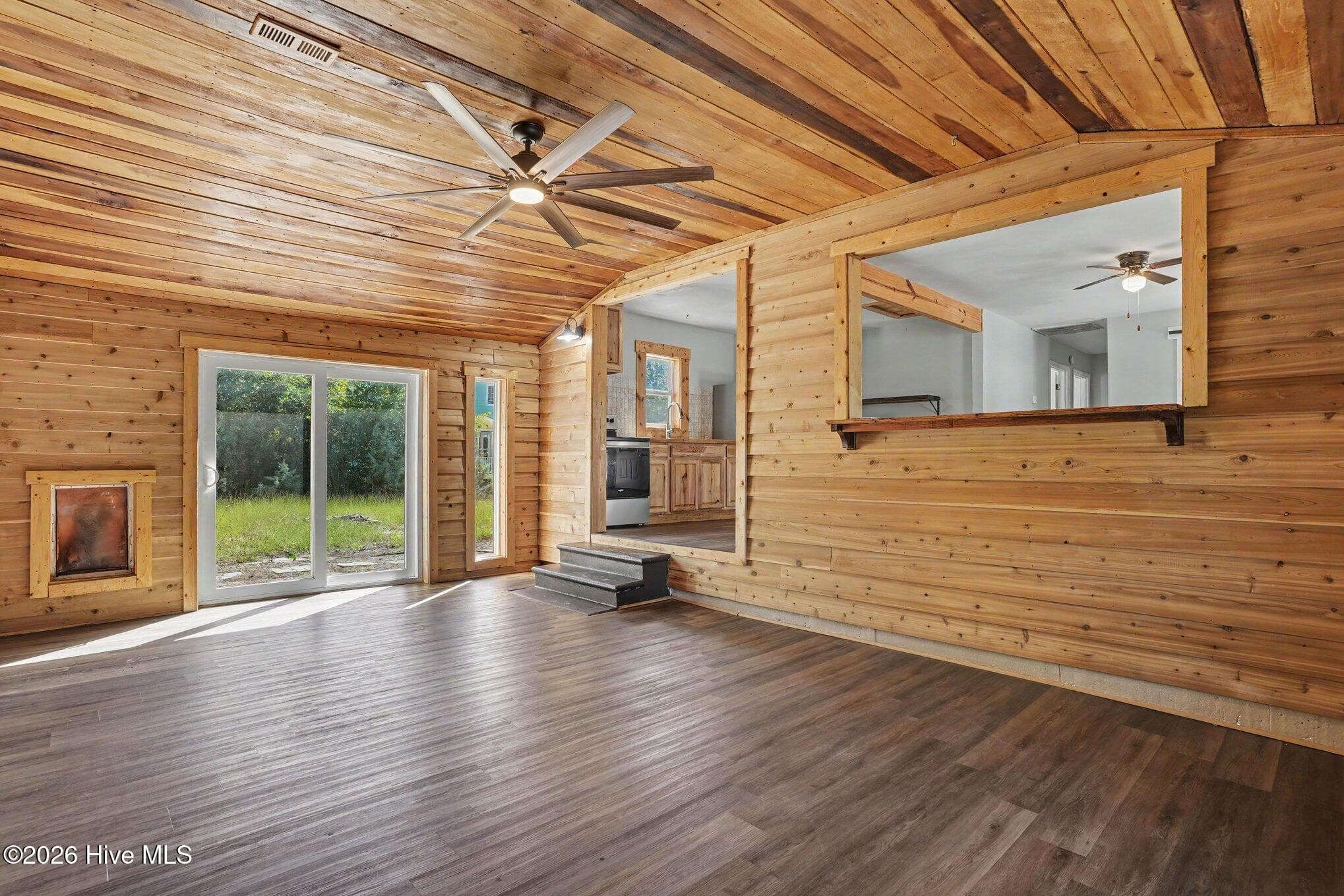 Single Family Residence at 124 N Middleton Avenue, Oak Island, NC 28465, Oak Island, photo 17 of 48