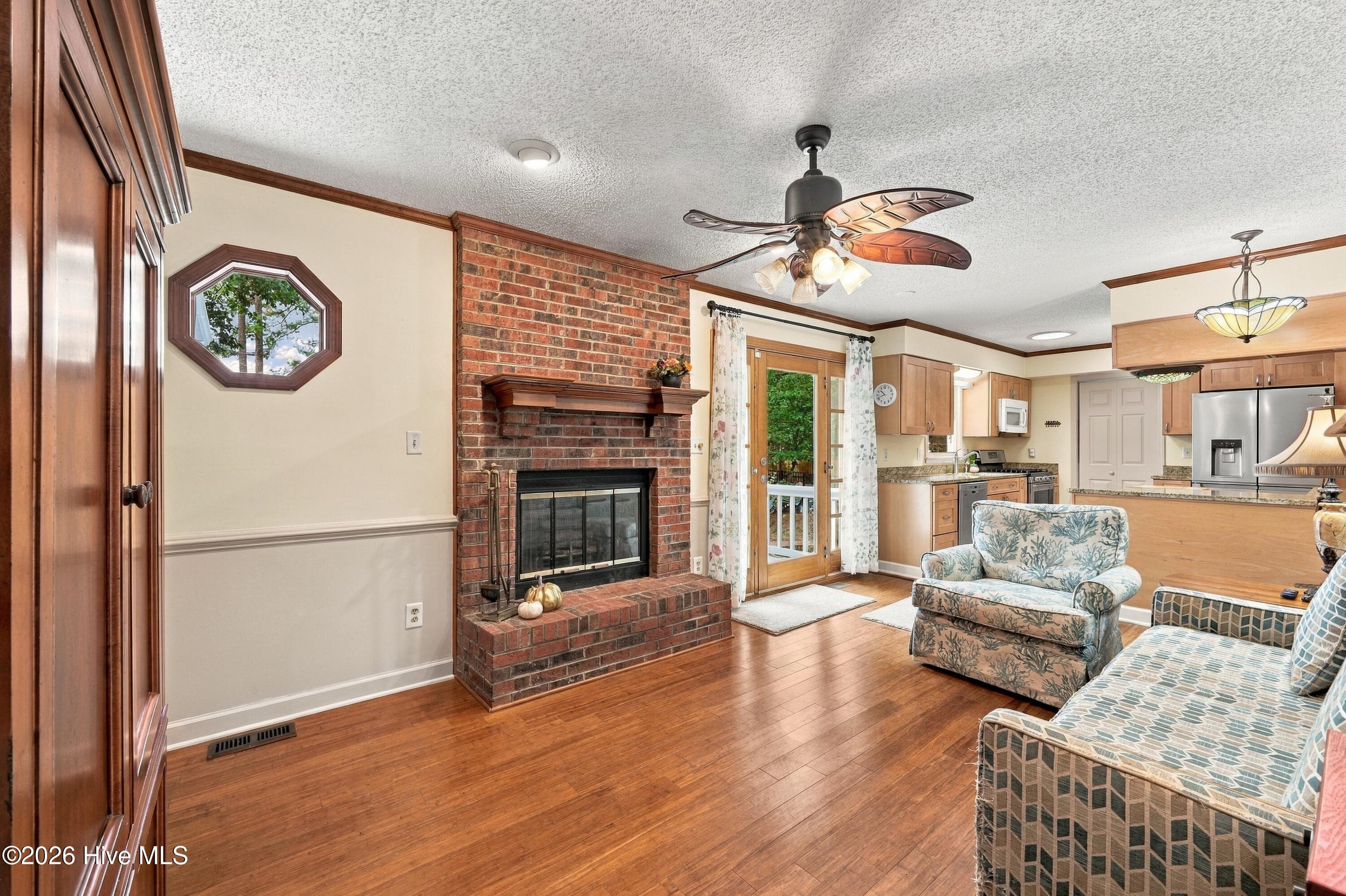 Single Family Residence at 715 Plantation Drive, New Bern, NC 28562, photo 9 of 53