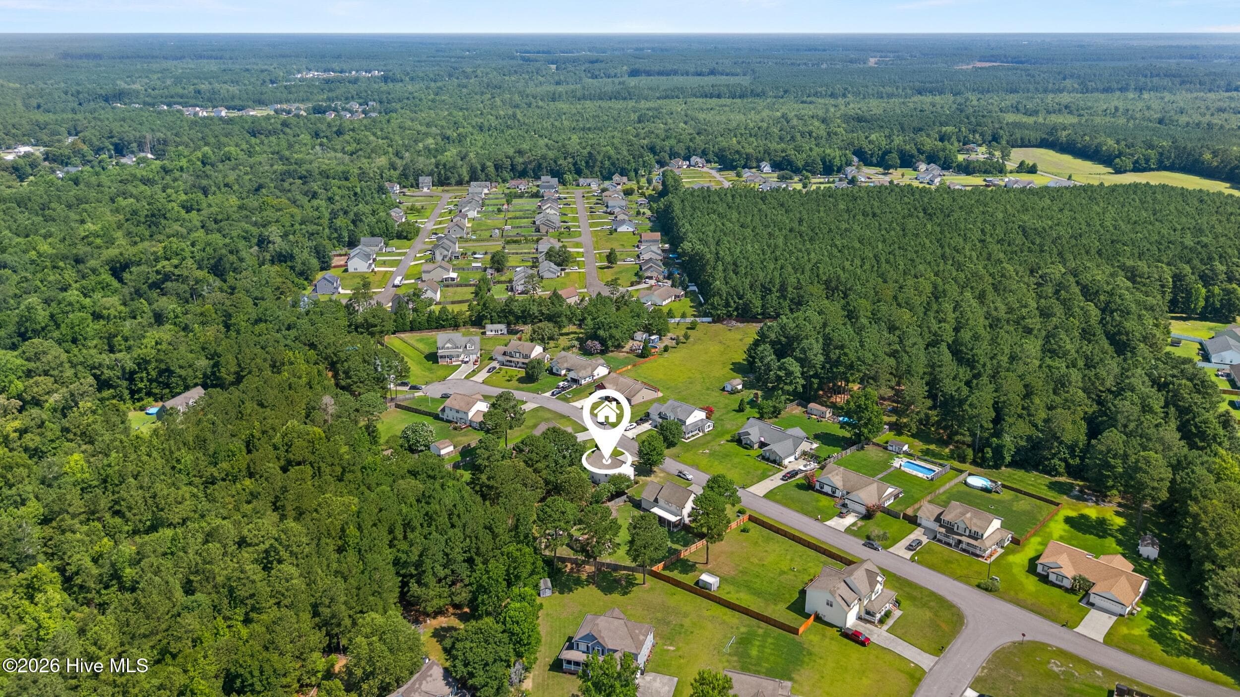Single Family Residence at 127 Trailwood Drive, Hubert, NC 28539, photo 3 of 3