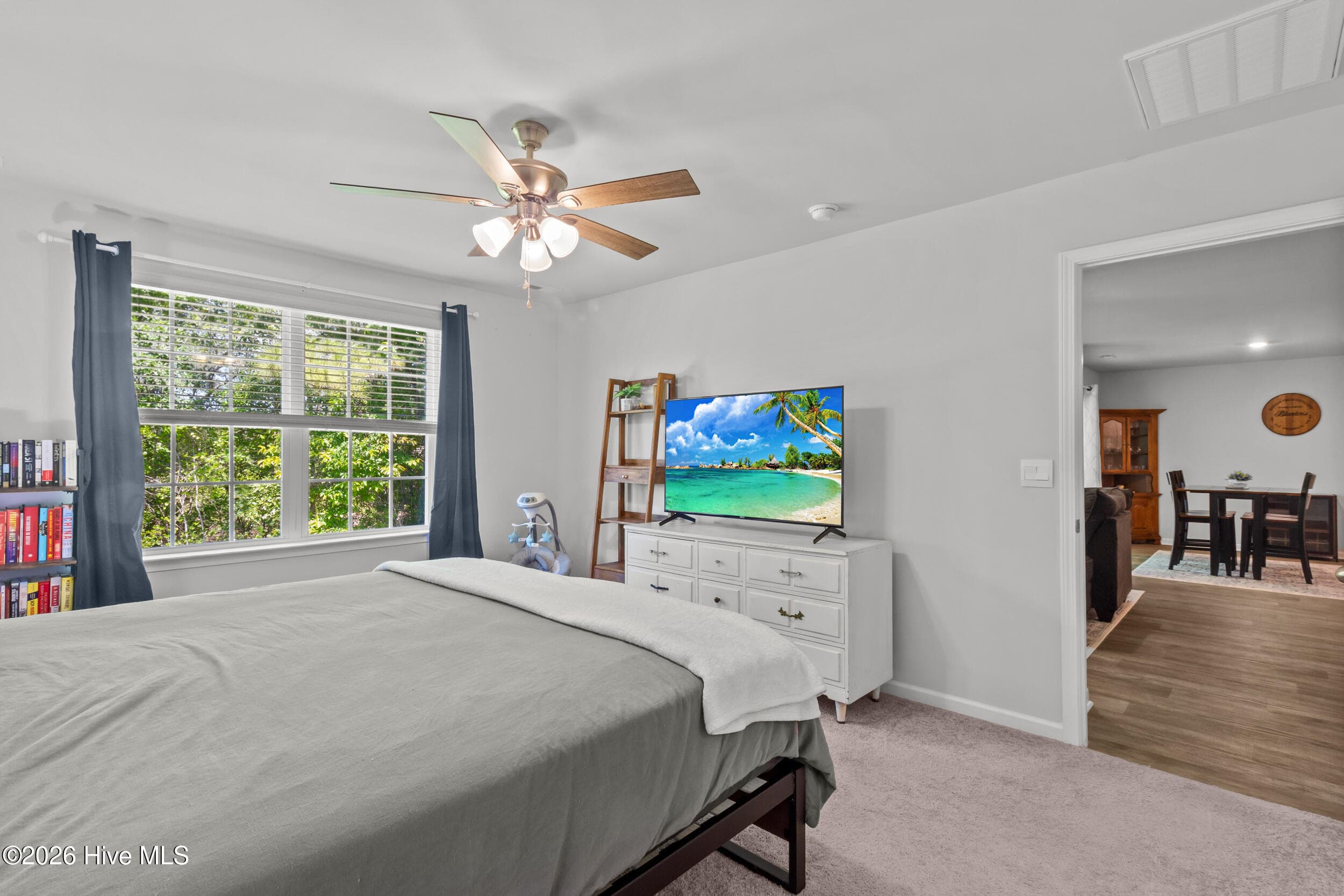 Single Family Residence at 849 Tuscarora Trail, Jacksonville, NC 28546, photo 17 of 45