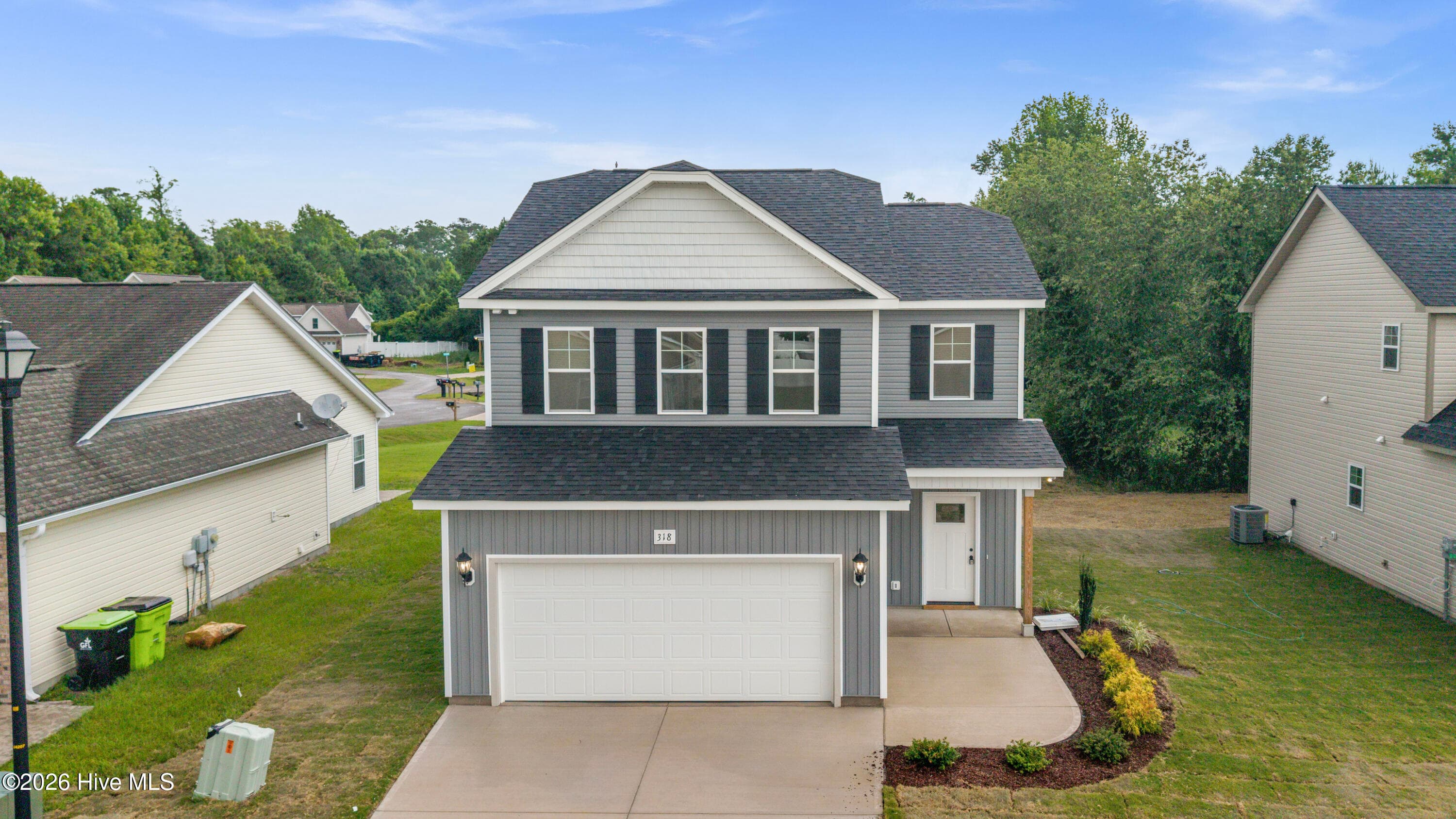 Single Family Residence at 318 Hawks Bluff Drive, New Bern, NC 28560, photo 3 of 109