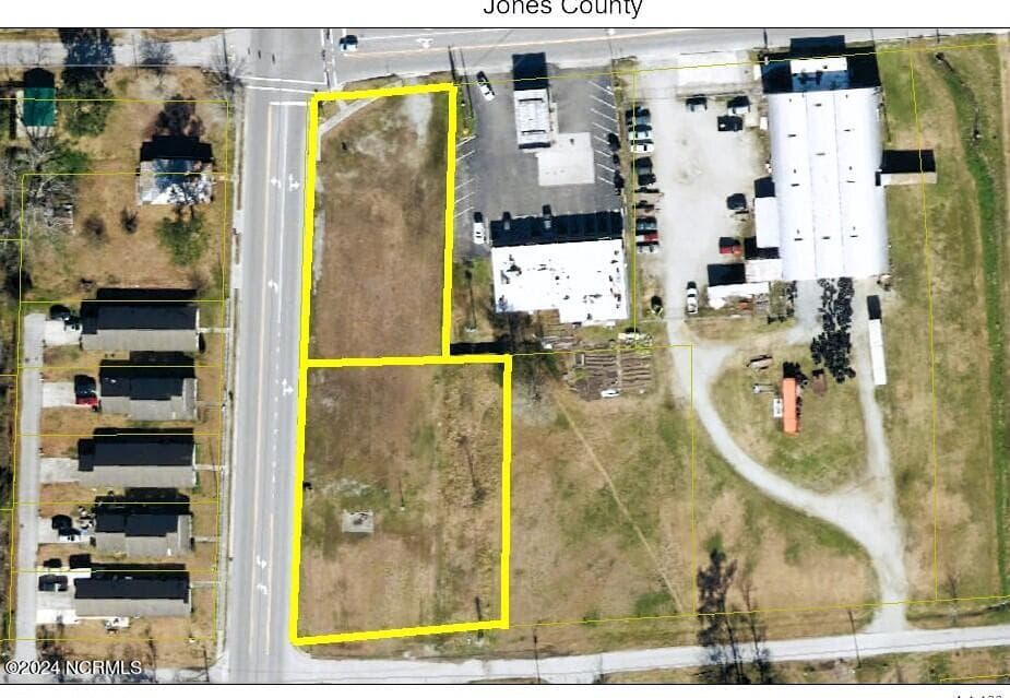 Unimproved Land at 803/805 Main Street, Maysville, NC 28555, photo 5 of 5