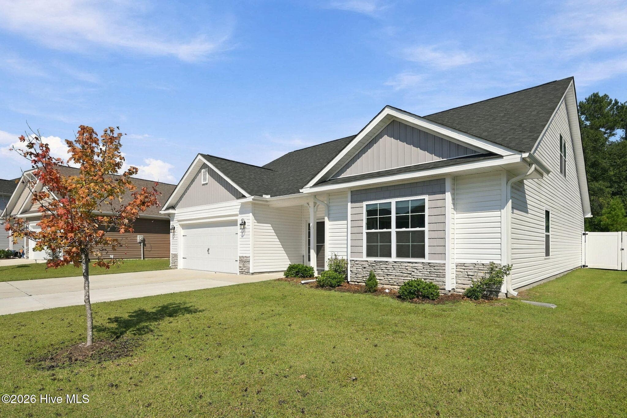 Single Family Residence at 744 Greenwich Place, Richlands, NC 28574, photo 2 of 54