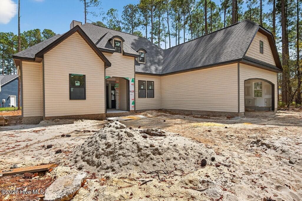 Single Family Residence at 2127 Royal Pines Drive, New Bern, NC 28560, photo 6 of 17