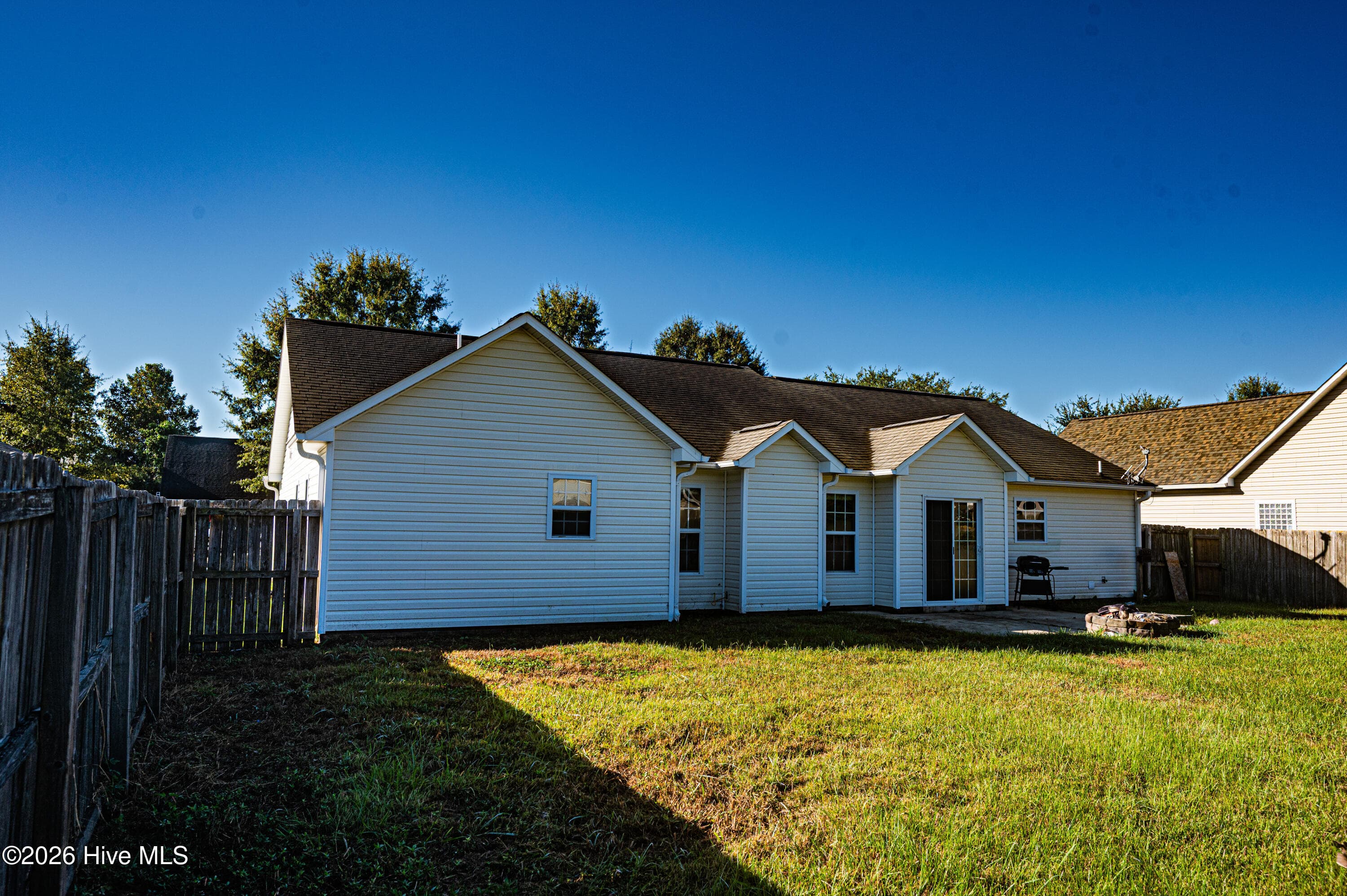 Single Family Residence at 2946 Judge Manly Drive, New Bern, NC 28562, photo 20 of 25