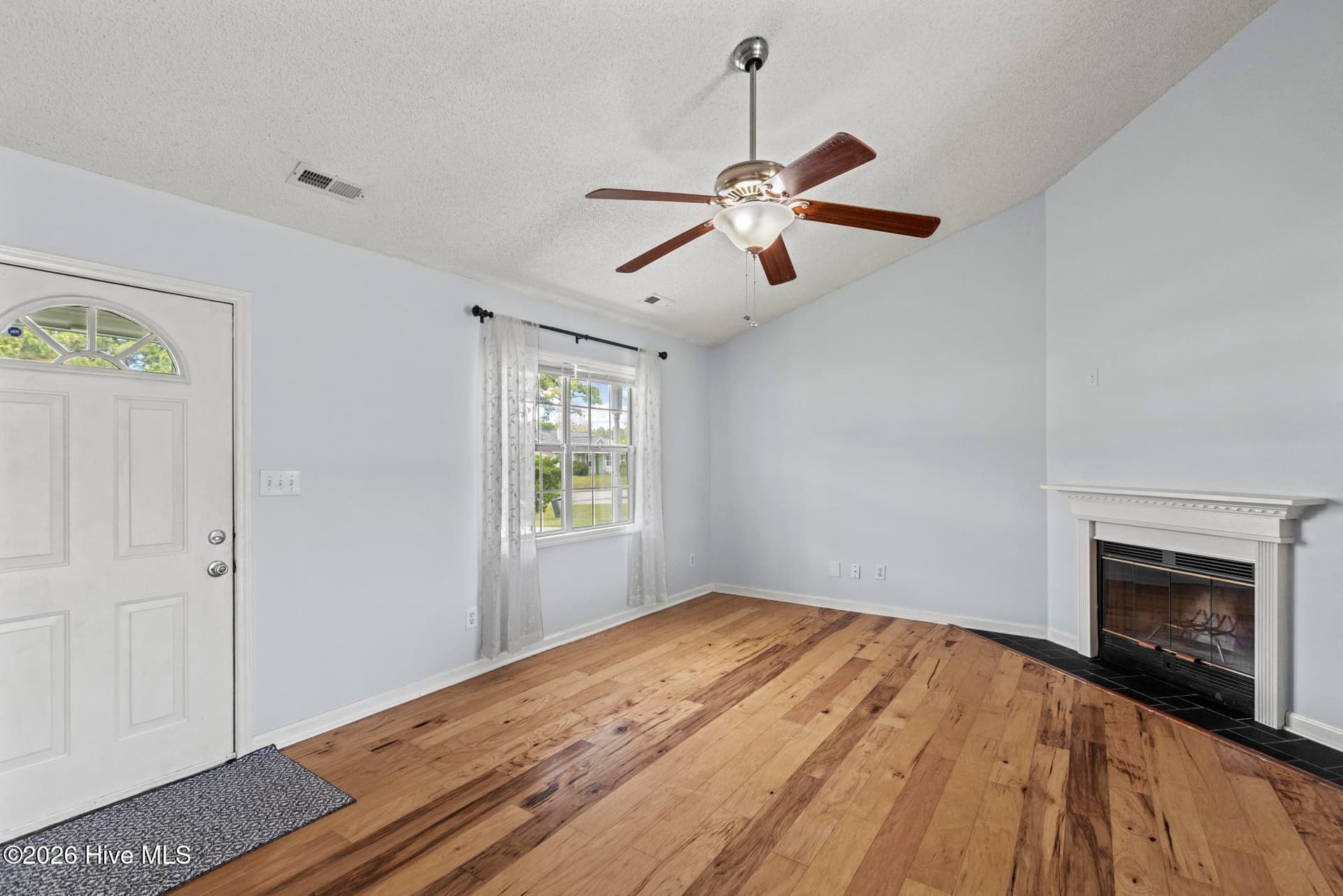 164 Glenwood Drive, Hubert, NC 28539