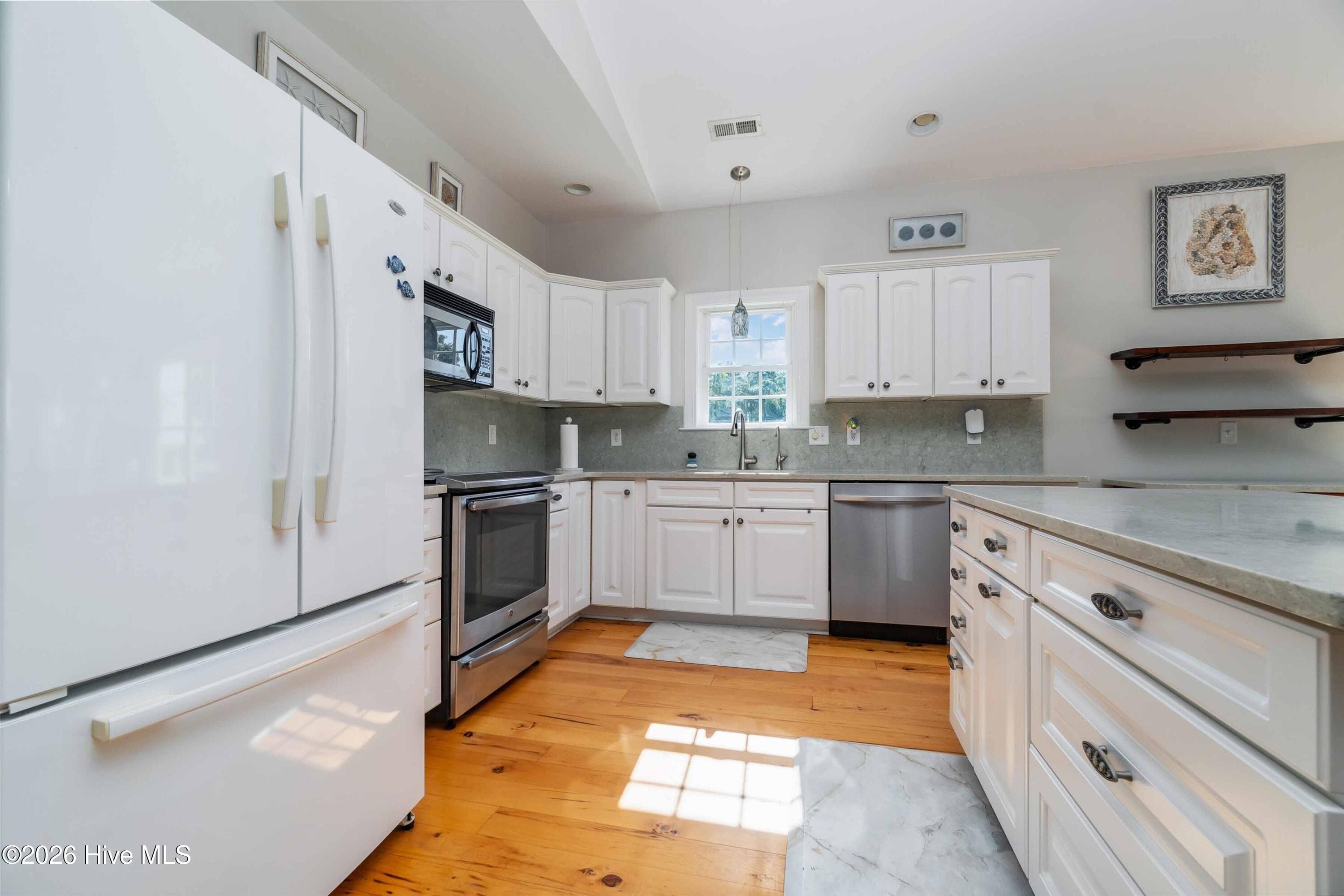 Single Family Residence at 159 Parsons Road, Grantsboro, NC 28529, photo 12 of 46