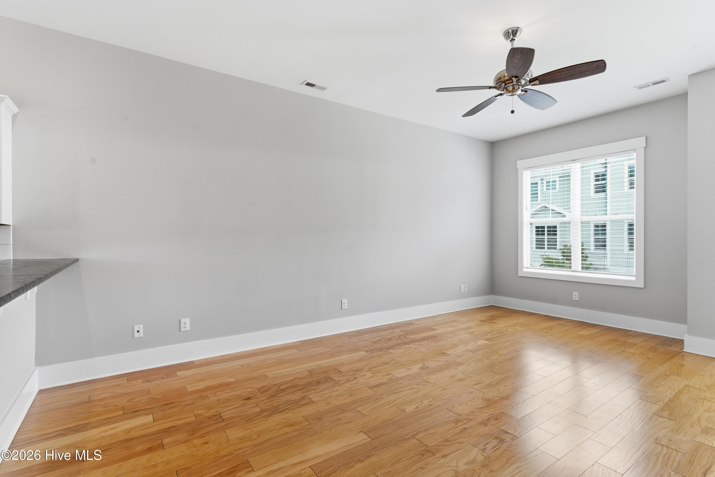 Townhouse at 1810 Bungalow Row, Wilmington, NC 28409, photo 19 of 53