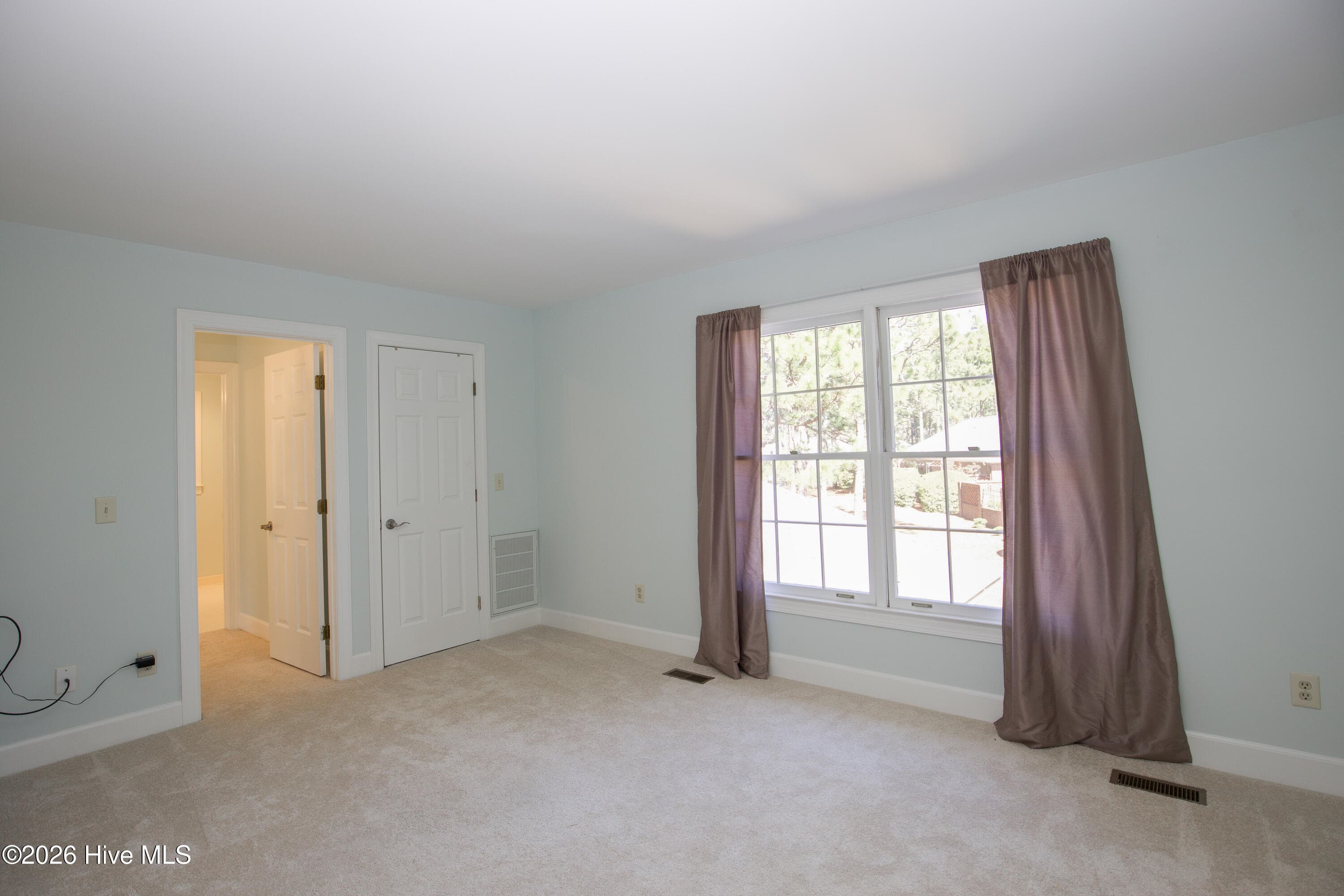 second floor guest/flex room - 3 Drayton Court, Southern Pines, NC 28387