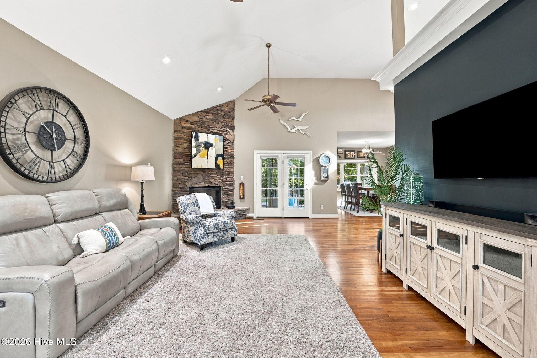 Single Family Residence at 102 Lugano Road, New Bern, NC 28562, photo 10 of 47