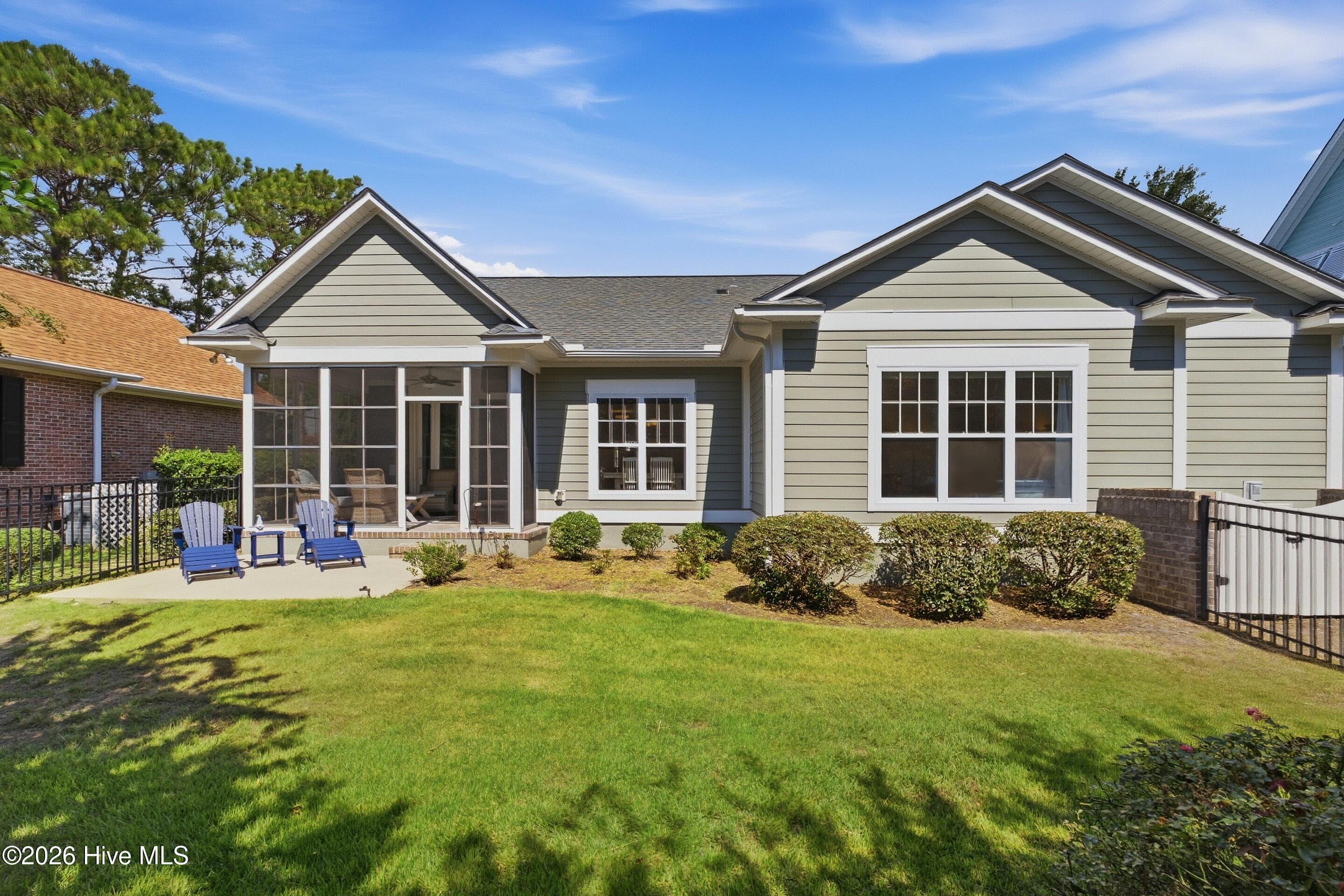 Single Family Residence at 4153 Shearwater Way SE, Southport, NC 28461, photo 5 of 6