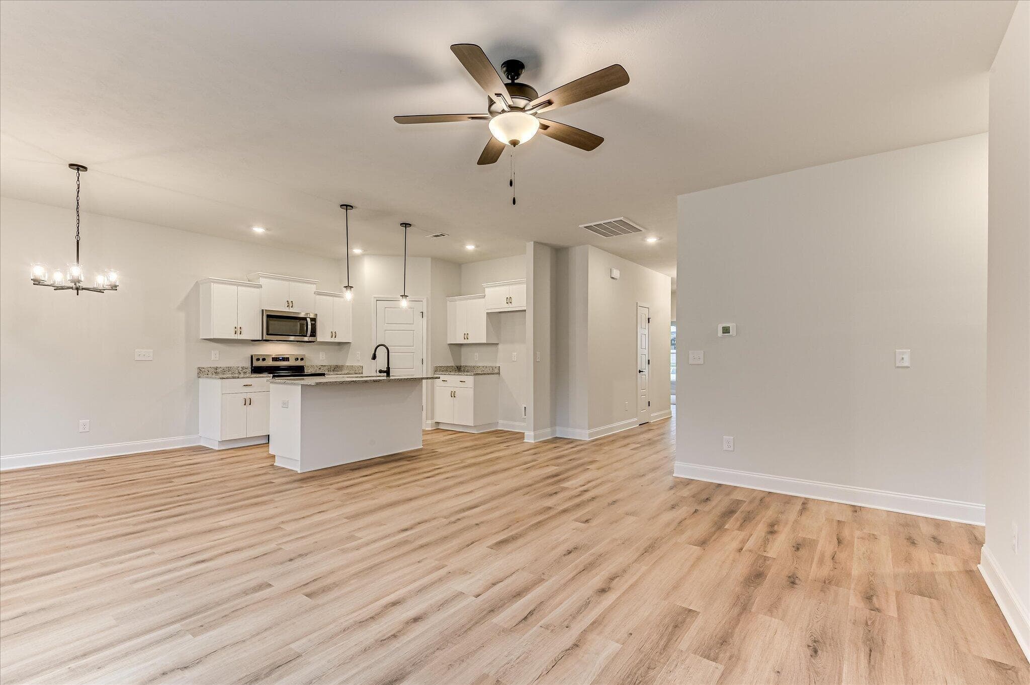 Single Family Residence at 427 Mill Stone Lane, North Augusta, SC 29860, photo 3 of 68