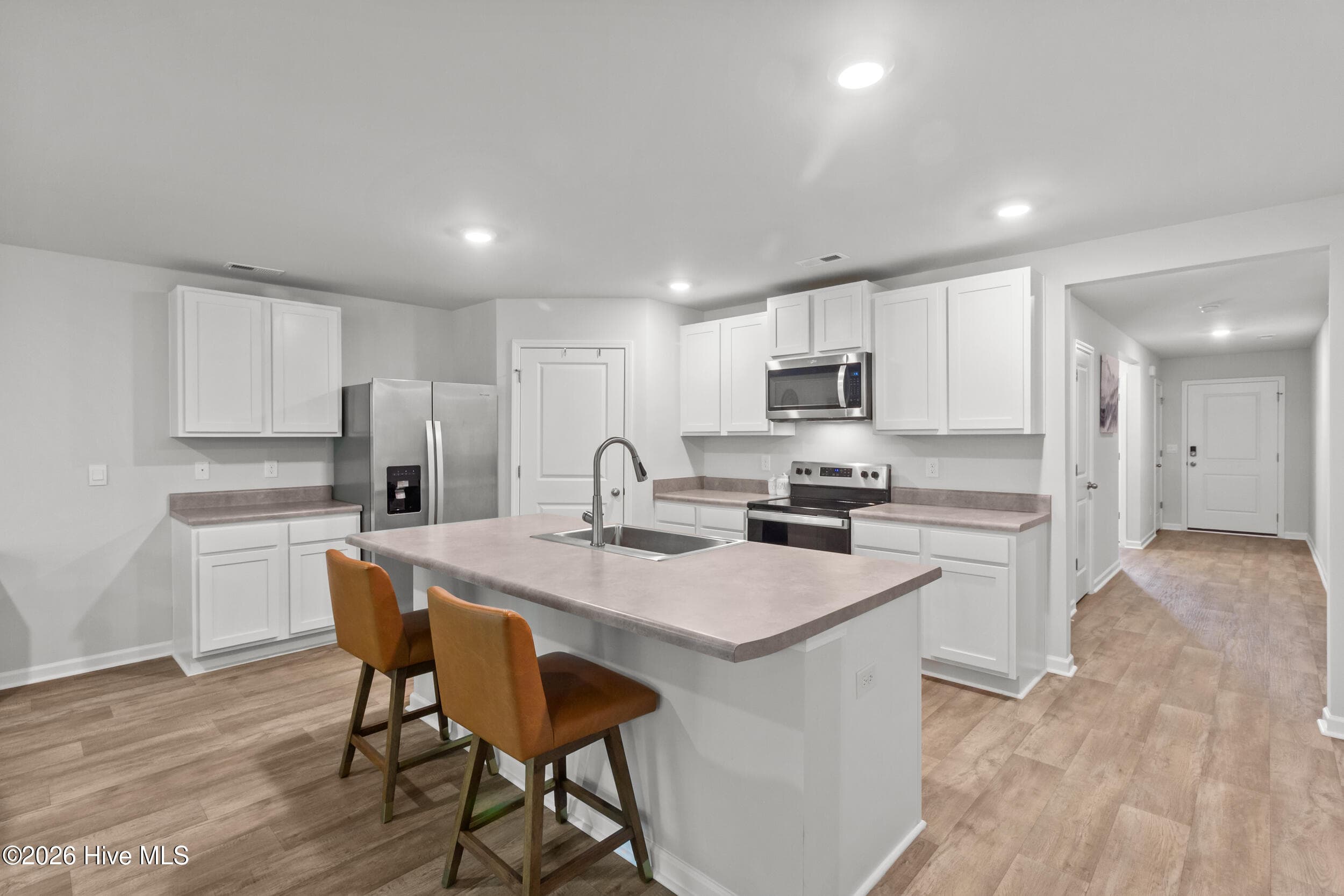 Single Family Residence at 849 Tuscarora Trail, Jacksonville, NC 28546, photo 6 of 45