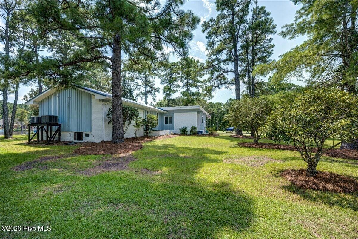 Single Family Residence at 5724 Gondolier Drive, New Bern, NC 28560, New Bern, photo 19 of 59
