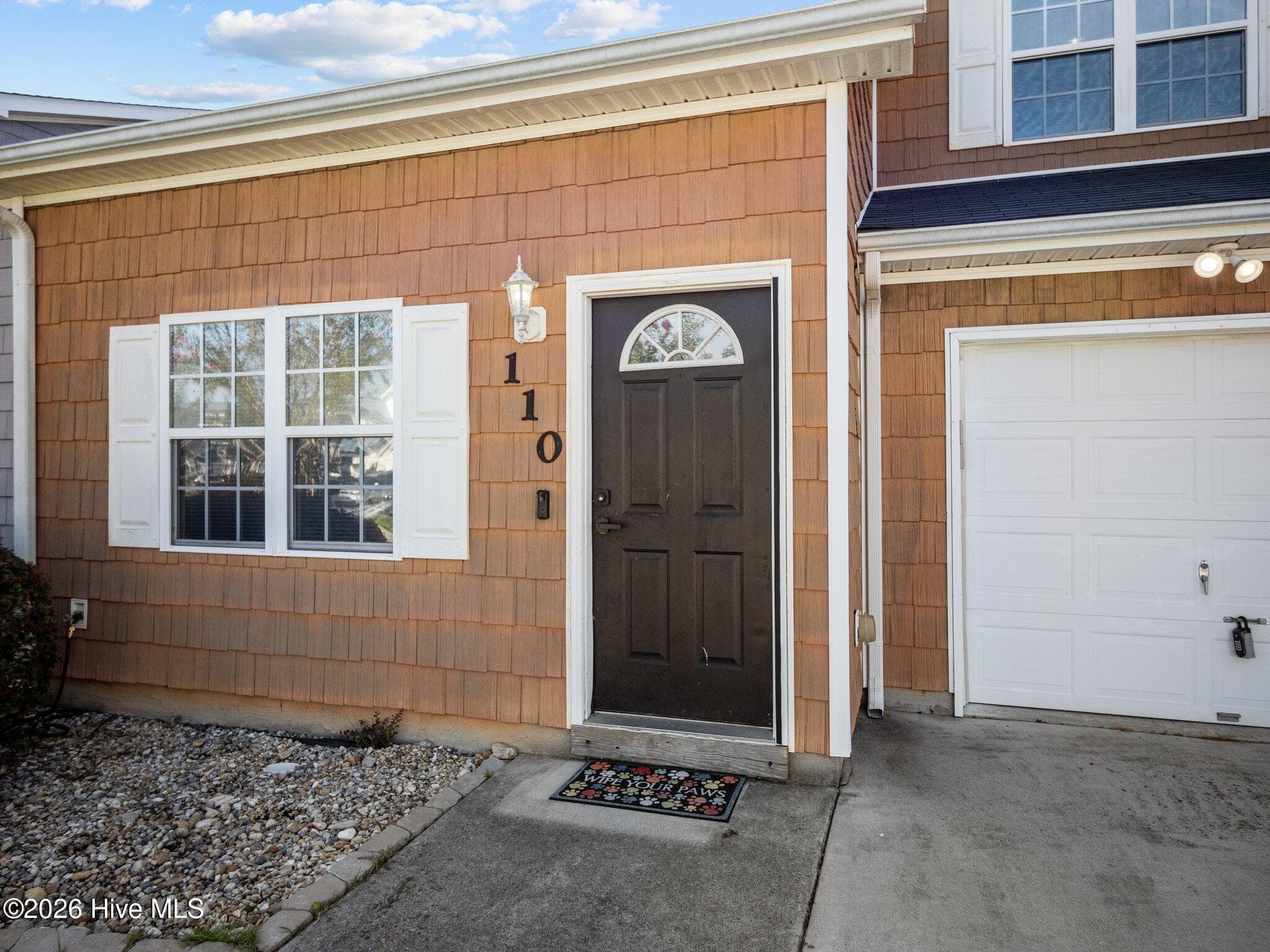 Townhouse at 110 Creeker Town Way, Hubert, NC 28539, photo 3 of 44