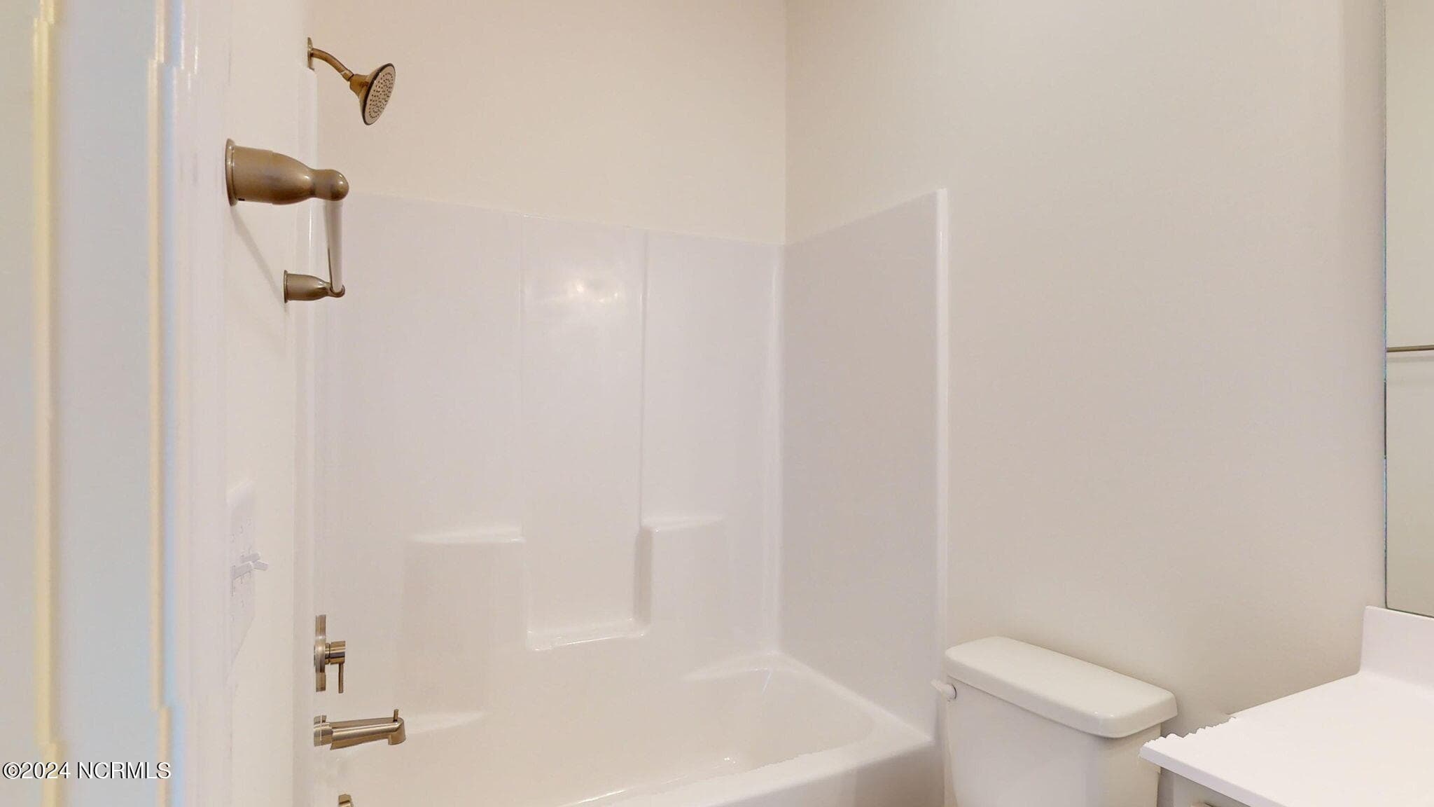 Townhouse at 2025 Dartford Drive A, Greenville, NC 27834, photo 24 of 57