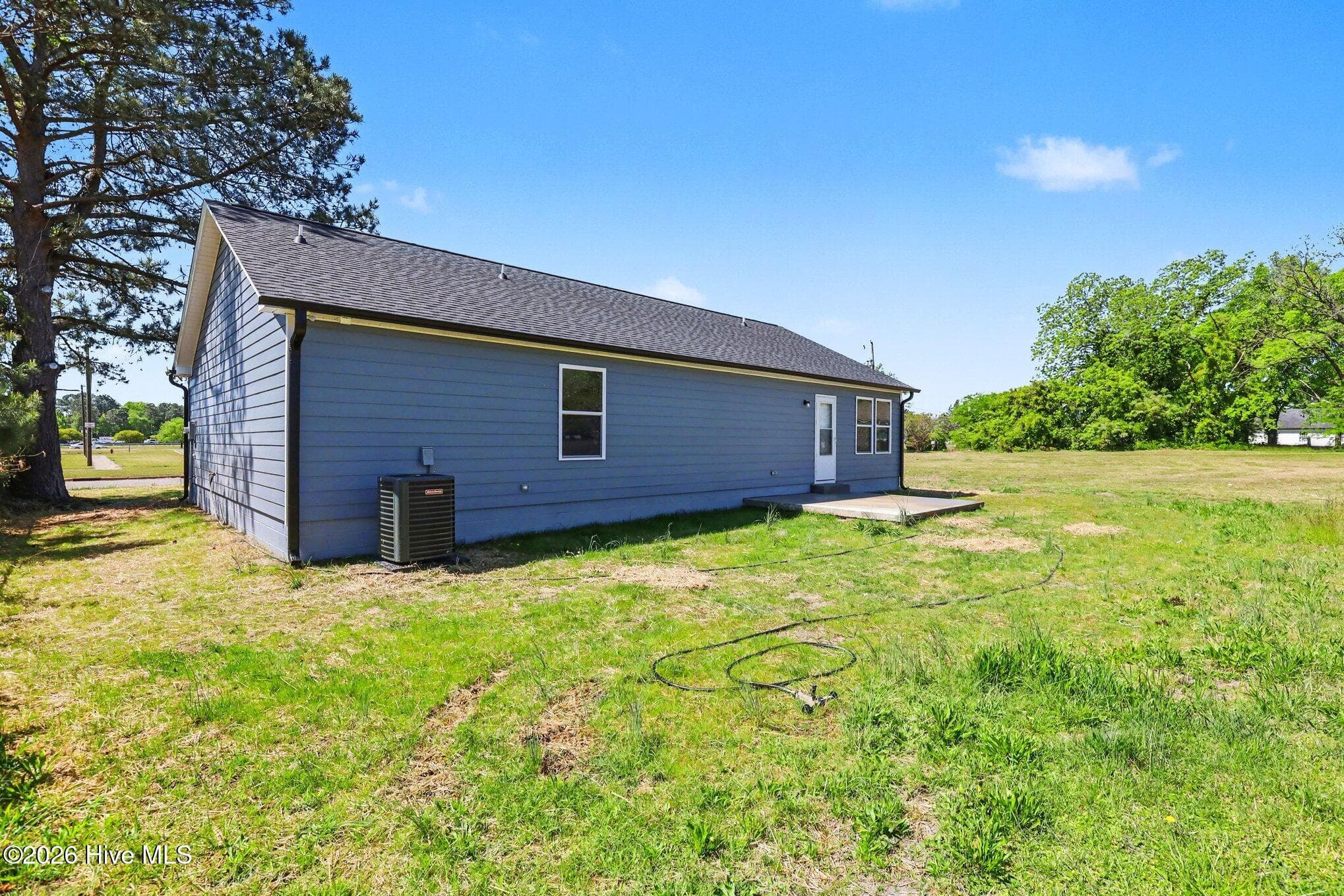Single Family Residence at 501 Wilson Street, Goldsboro, NC 27530, photo 3 of 3