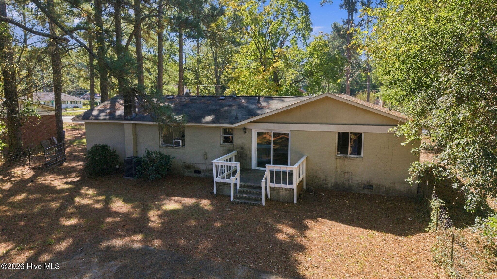 Single Family Residence at 304 W 15th Street, Washington, NC 27889, photo 32 of 37