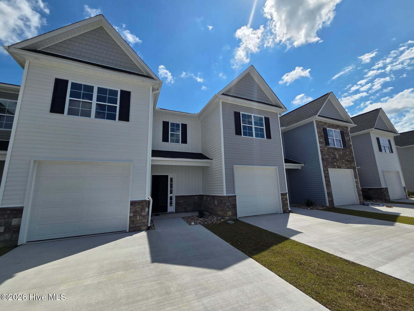 Townhouse at 2001 Newbury Way D, Greenville, NC 27834, photo 2 of 109