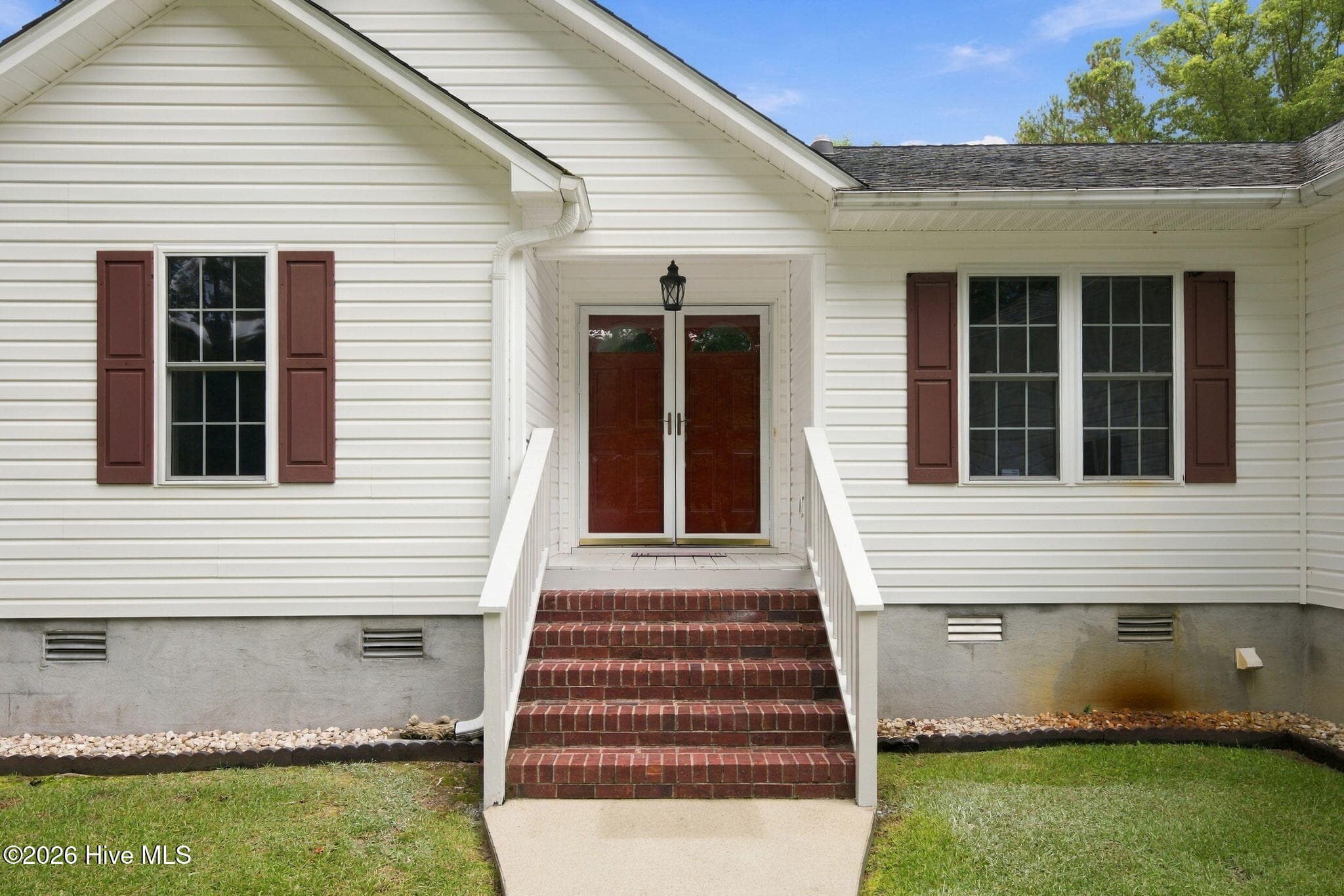 Single Family Residence at 900 Perrytown Road, New Bern, NC 28562, photo 22 of 84