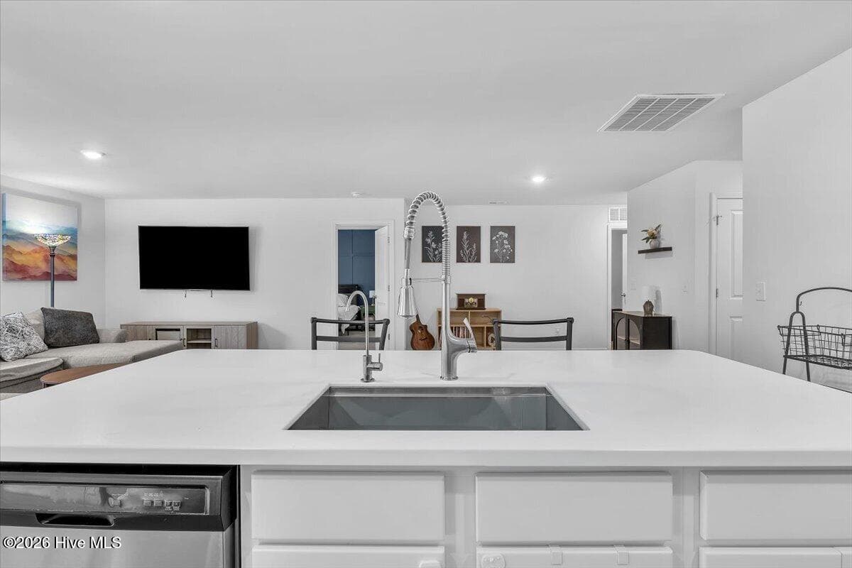 Single Family Residence at 1224 Hidden Creek Drive NE, Leland, NC 28451, photo 17 of 38