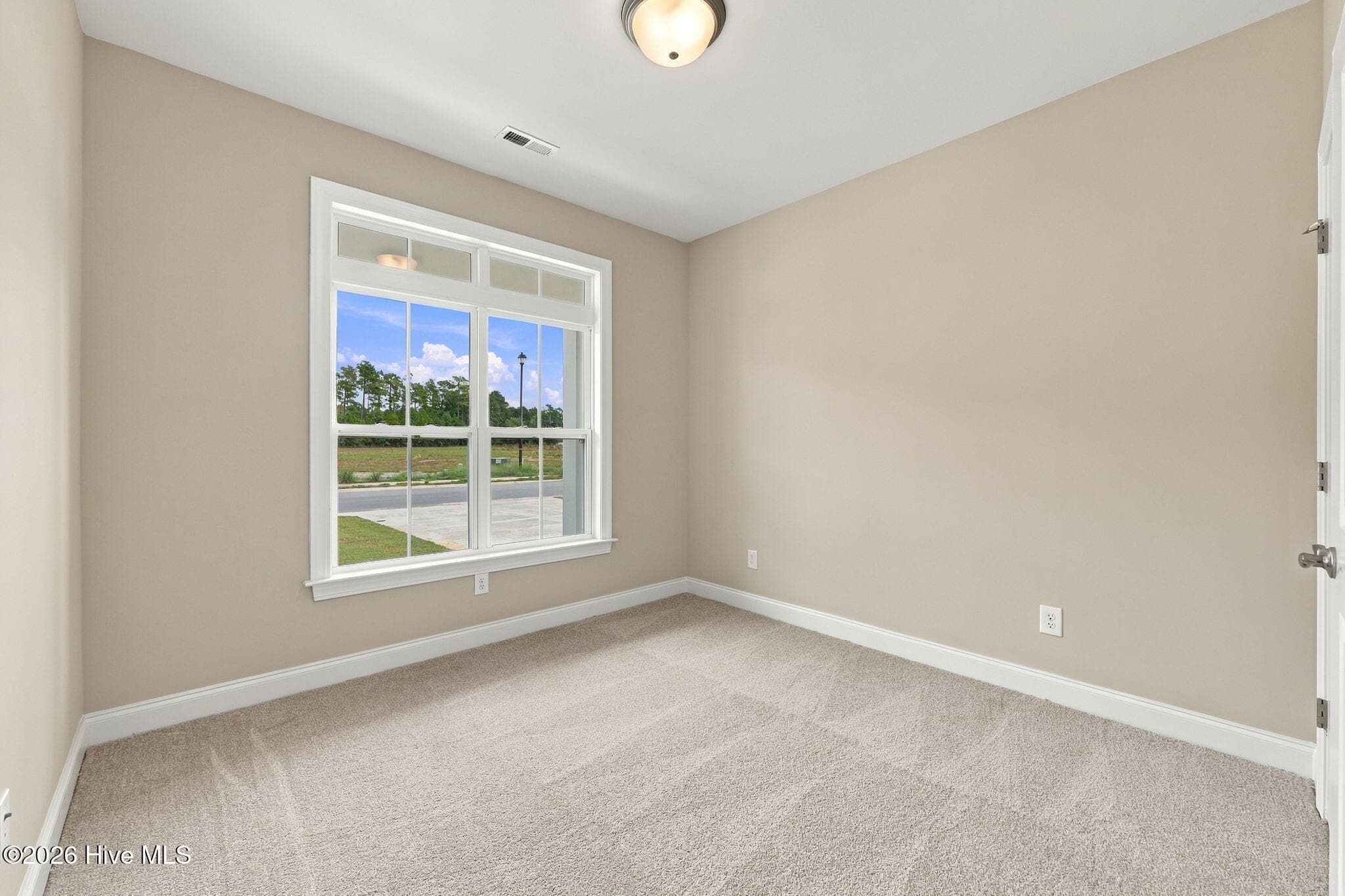 Single Family Residence at 1709 Dew Meadow Drive, Winterville, NC 28590, photo 15 of 77