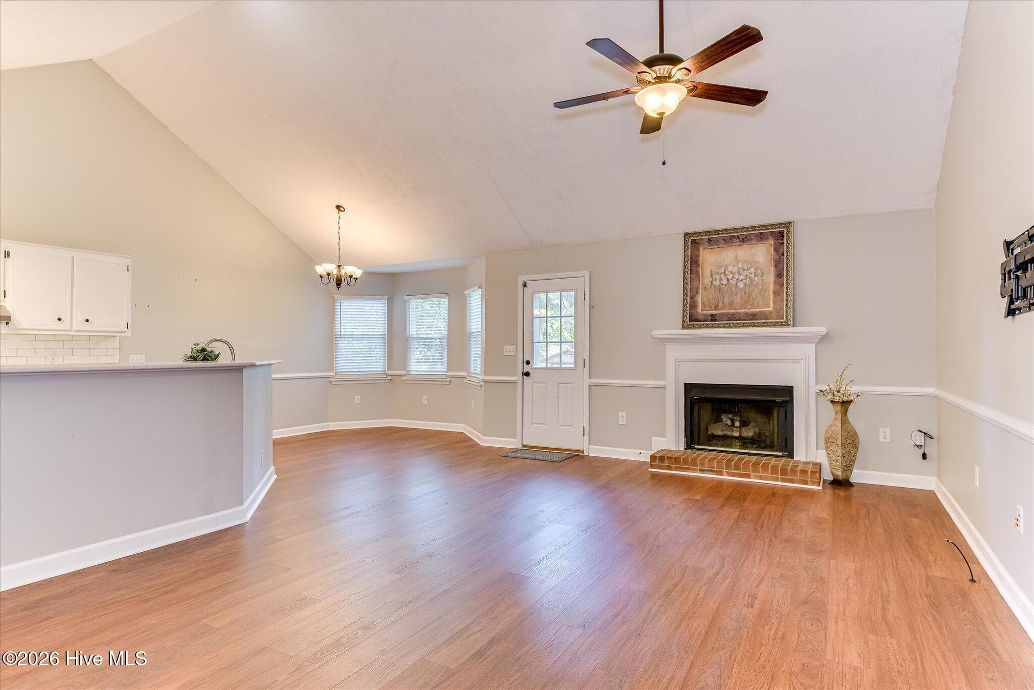 Single Family Residence at 625 Flatwood Court, North Augusta, SC 29860, photo 7 of 42
