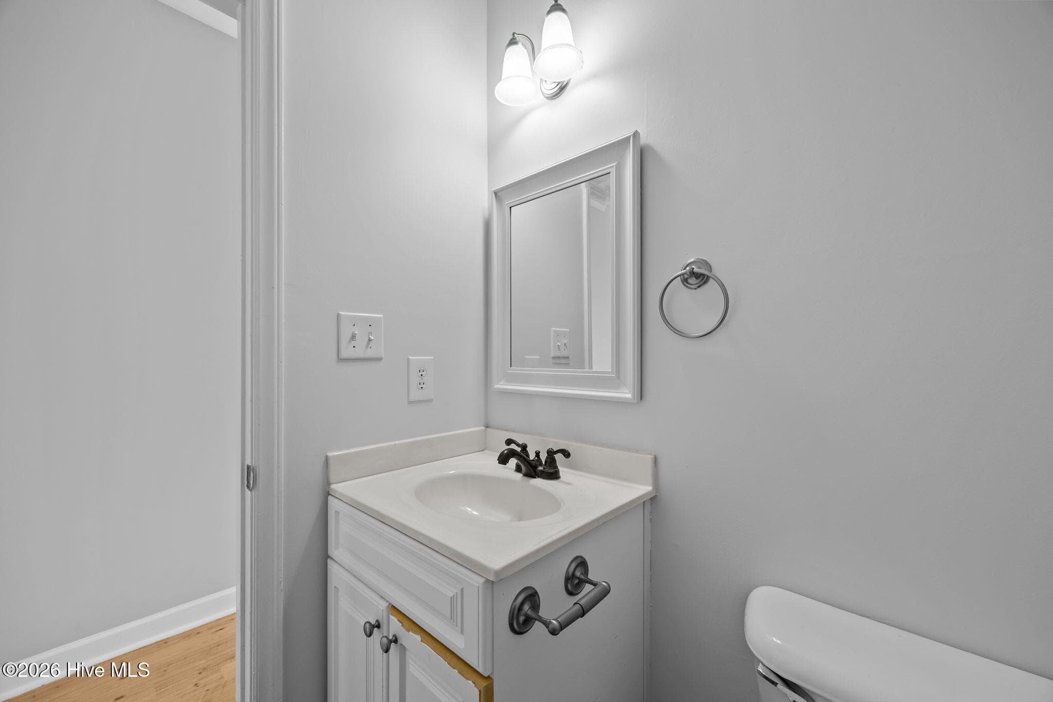 Single Family Residence at 106 Bobwhite Circle, Cape Carteret, NC 28584, photo 20 of 61