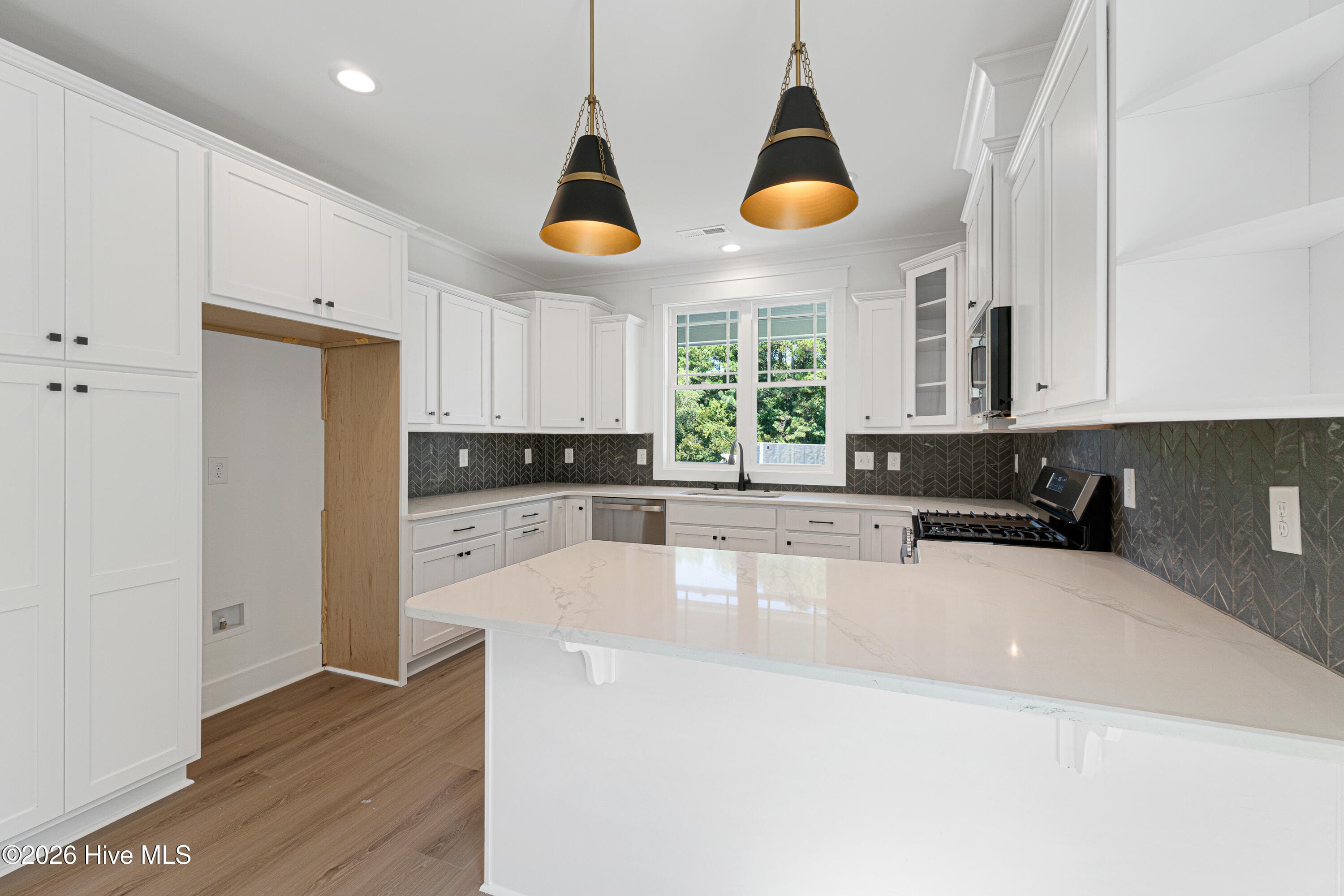 Single Family Residence at 116 Scouts Bend Road, Beaufort, NC 28516, photo 12 of 34