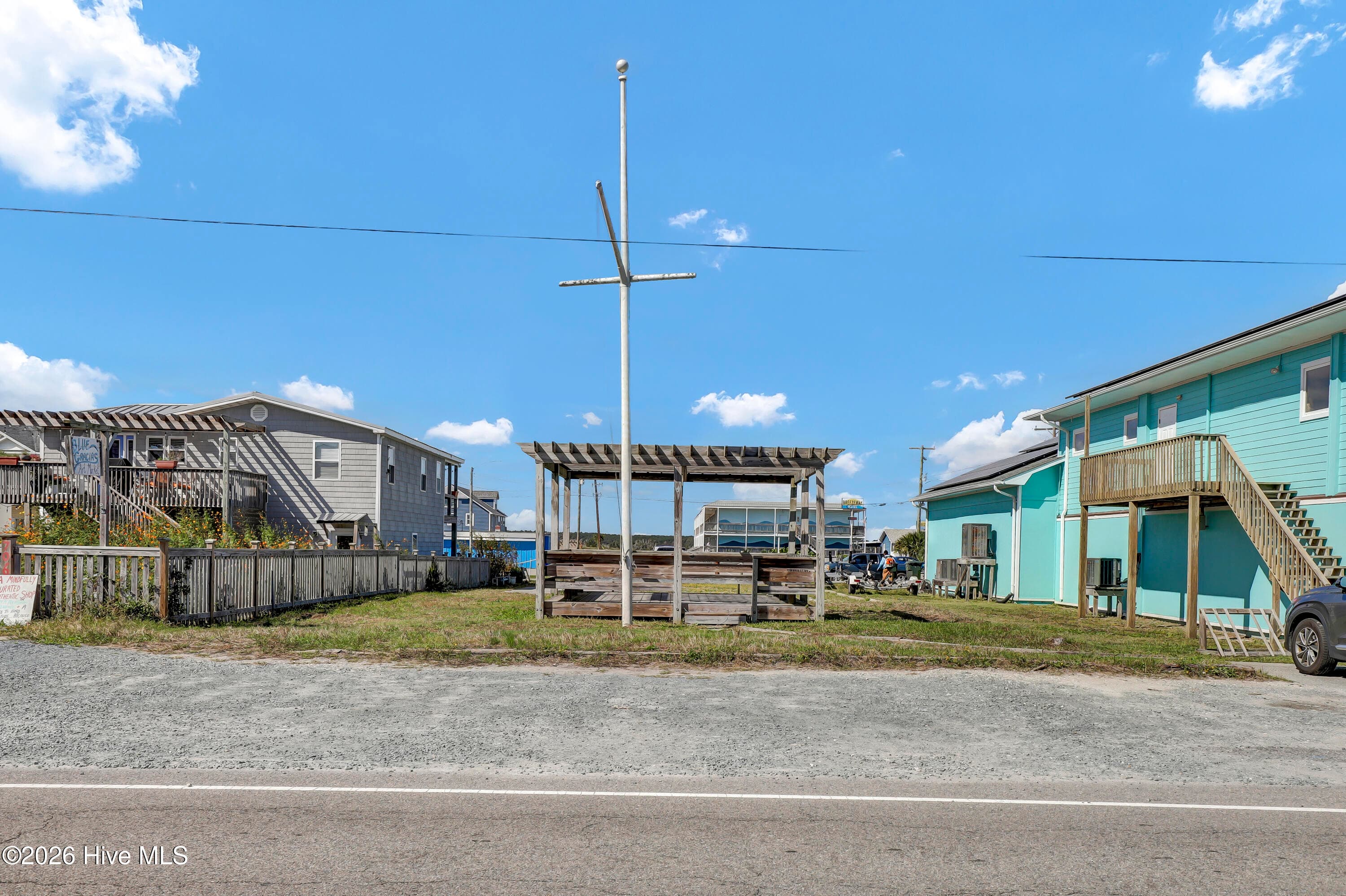 Mixed Use at 704 S Anderson Boulevard, Topsail Beach, NC 28445, photo 14 of 16