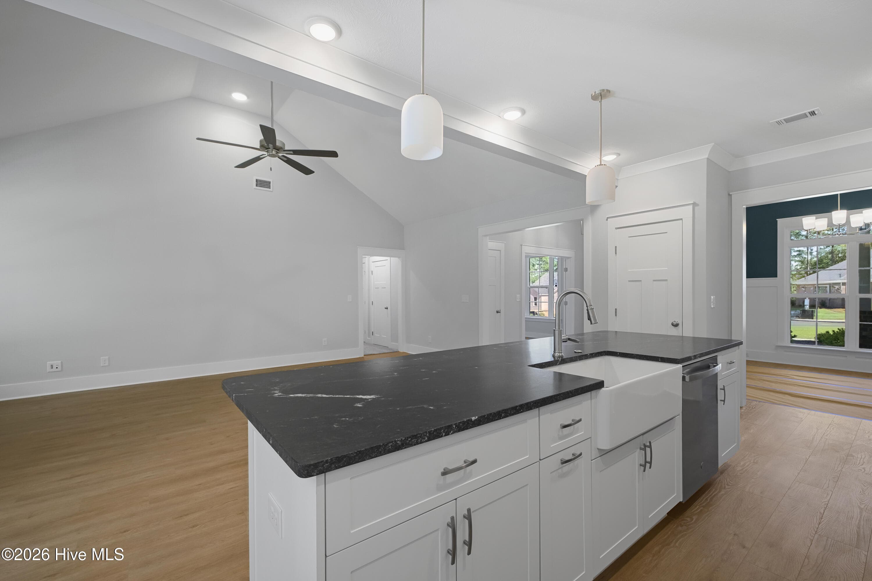 Large kitchen island - 458 Longshadow Drive, Aiken, SC 29803