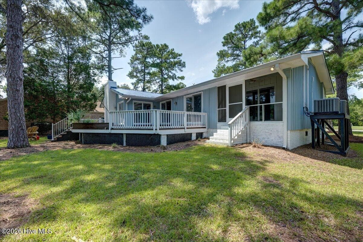 Single Family Residence at 5724 Gondolier Drive, New Bern, NC 28560, New Bern, photo 20 of 59