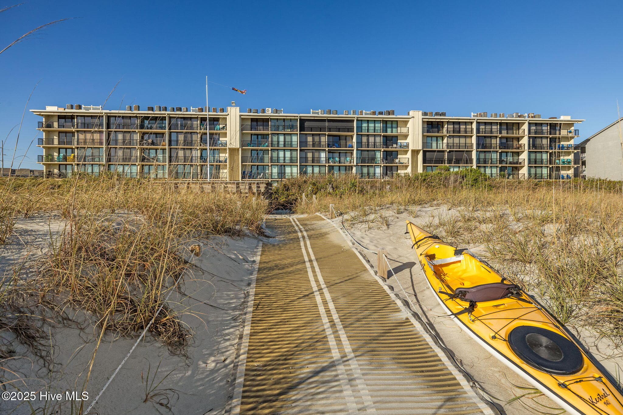 Short Walk - 2305 W Fort Macon Road 101, Atlantic Beach, NC 28512