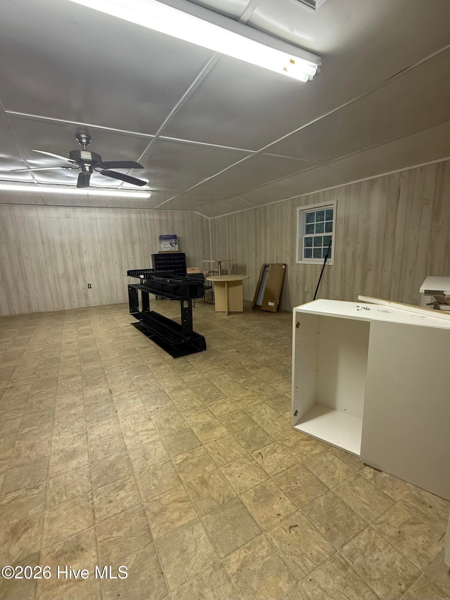 Manufactured Home at 605 Big Woods Road, Macon, NC 27551, photo 35 of 38