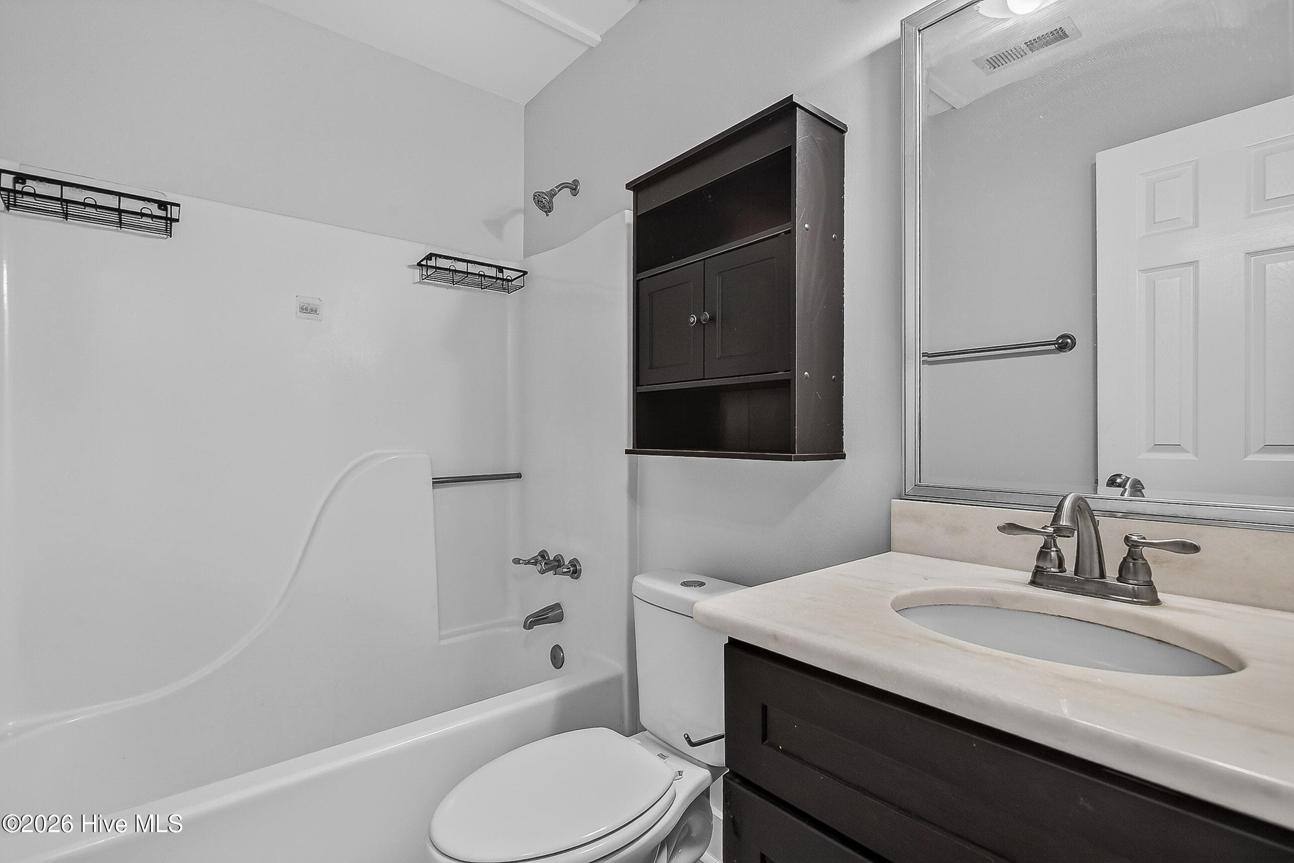 Single Family Residence at 912 Laurel Lane, Jacksonville, NC 28546, photo 11 of 35
