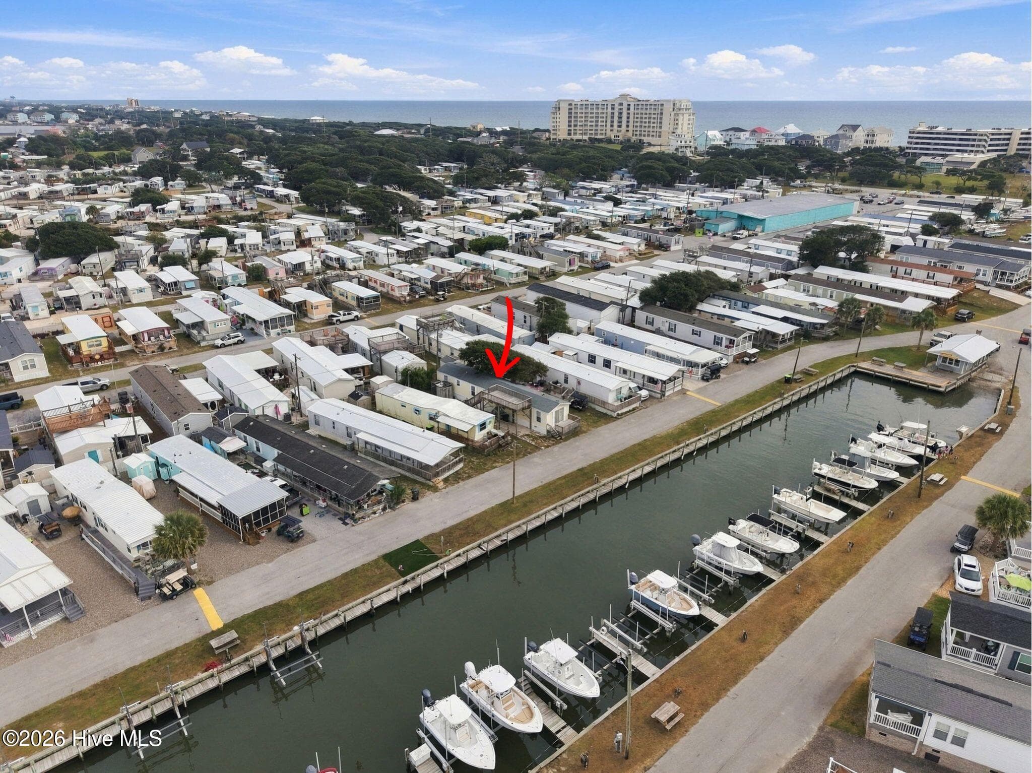Manufactured Home at 1530 Salter Path Road 15, Indian Beach, NC 28512, photo 4 of 33