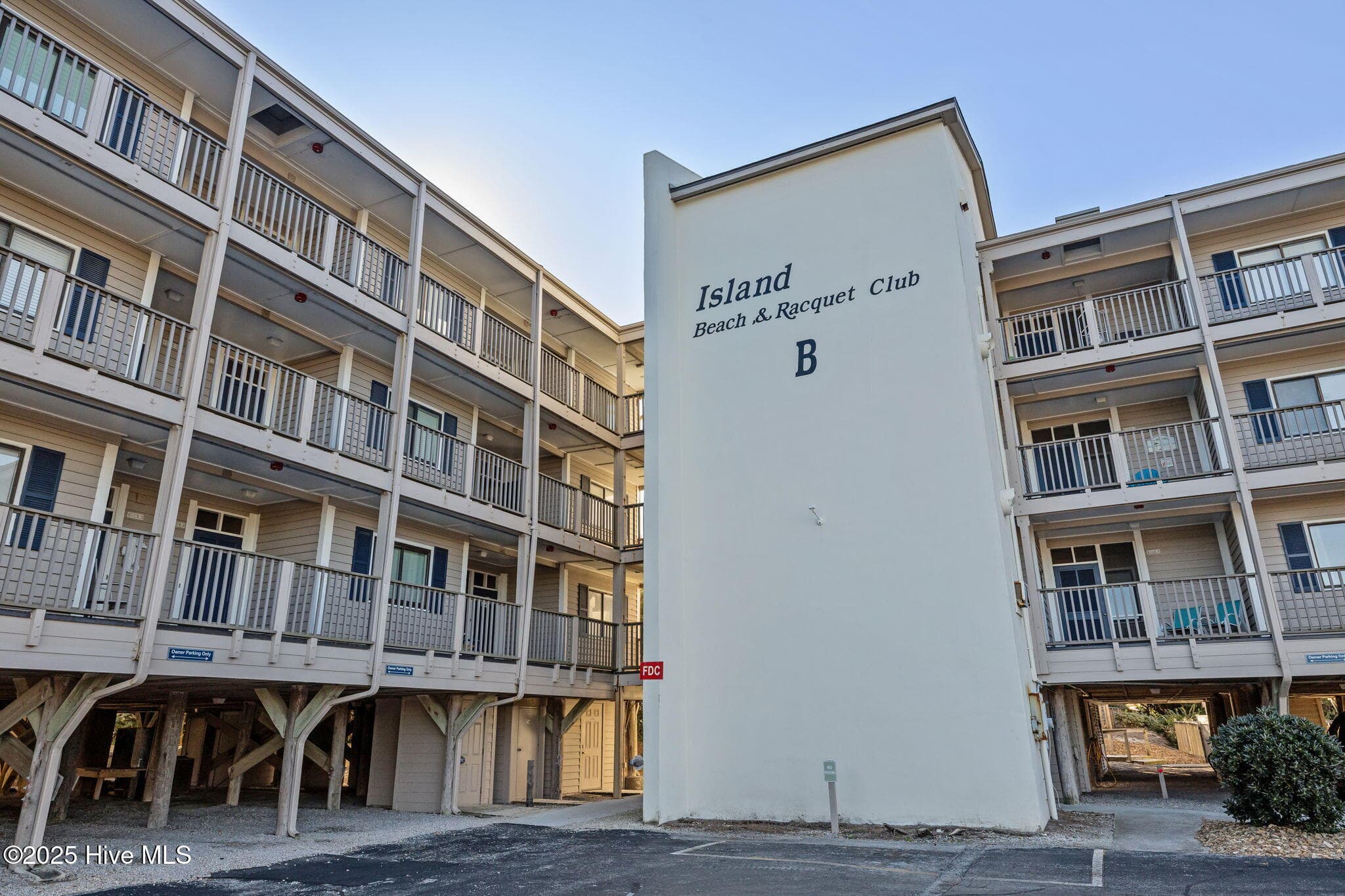 2509 W Fort Macon Road 103-B, Atlantic Beach, NC 28512