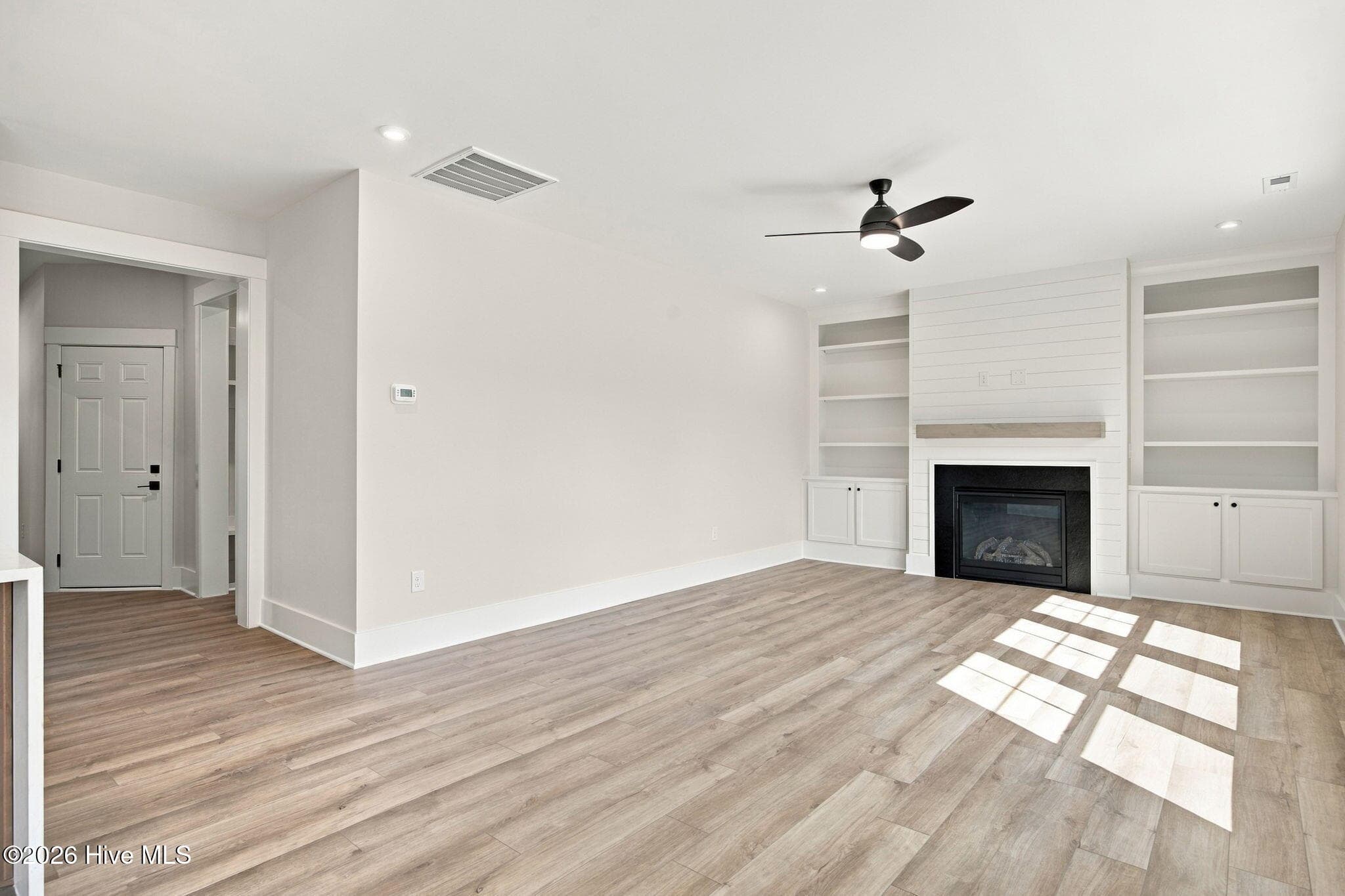 Single Family Residence at 1016 Fawn Valley Way, Wilmington, NC 28409, photo 12 of 42