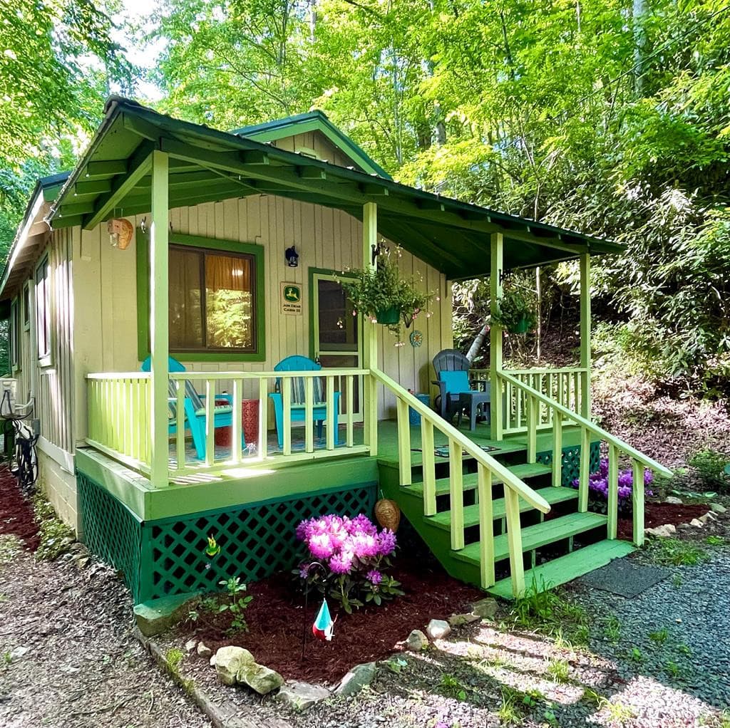 Residential at 180 Valley Lane, Bryson City, NC 28713, Bryson City, photo 3 of 82