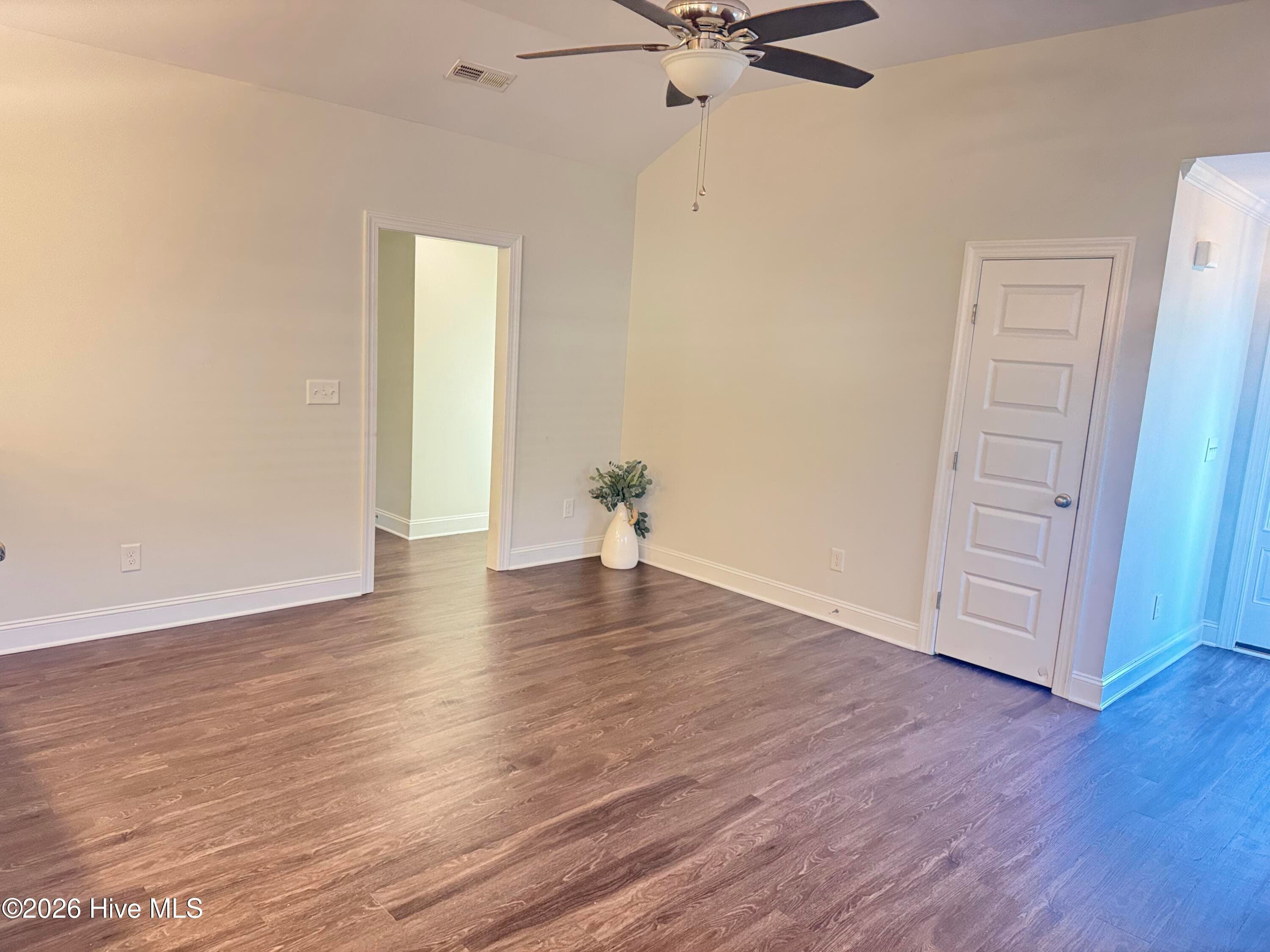 Single Family Residence at 733 Seneca Court, Winterville, NC 28590, photo 10 of 26