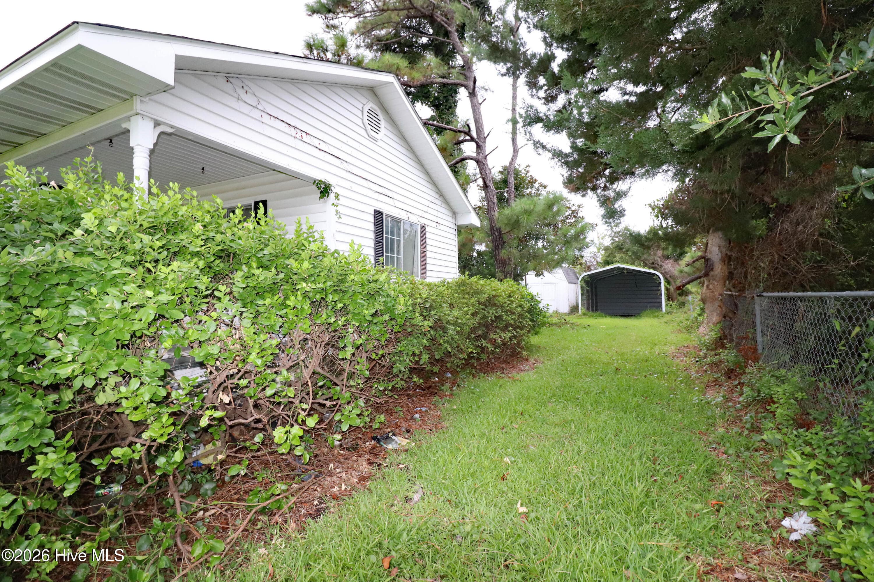 Manufactured Home at 115 Canal Drive, Harkers Island, NC 28531, photo 11 of 61