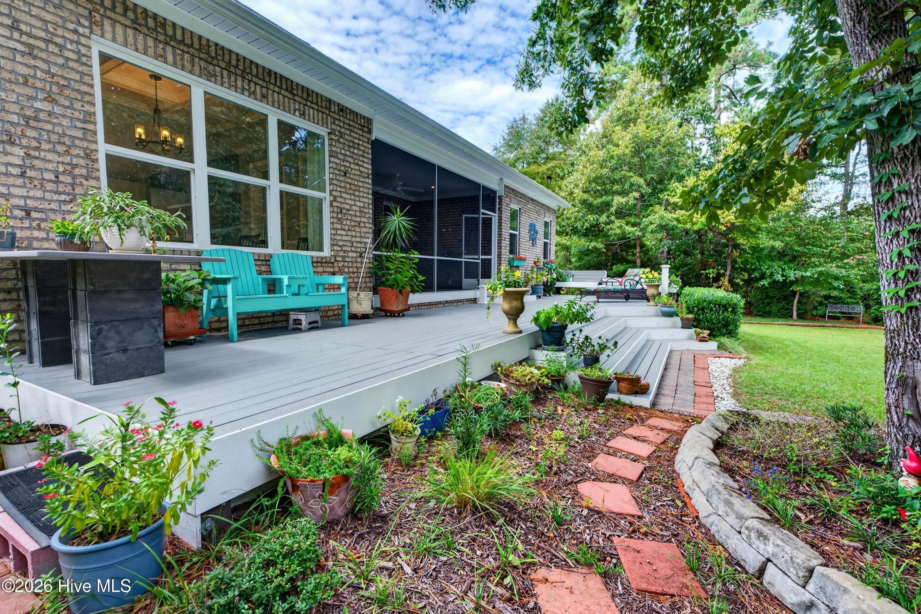 Single Family Residence at 101 Beaumont Circle, Hampstead, NC 28443, photo 5 of 43