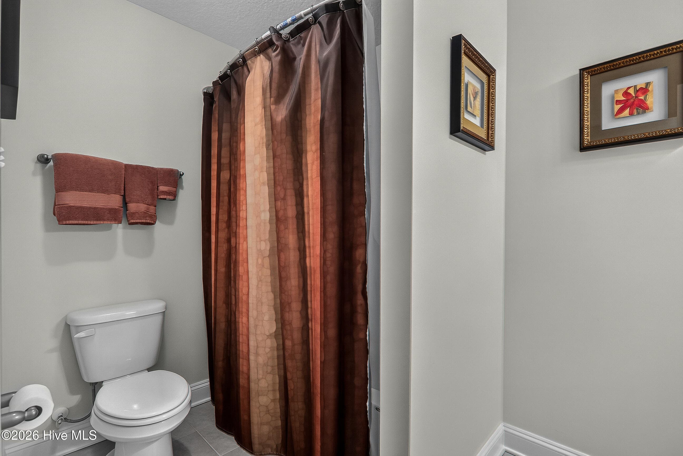 Single Family Residence at 318 Naval Store Drive, Jacksonville, NC 28546, photo 43 of 47